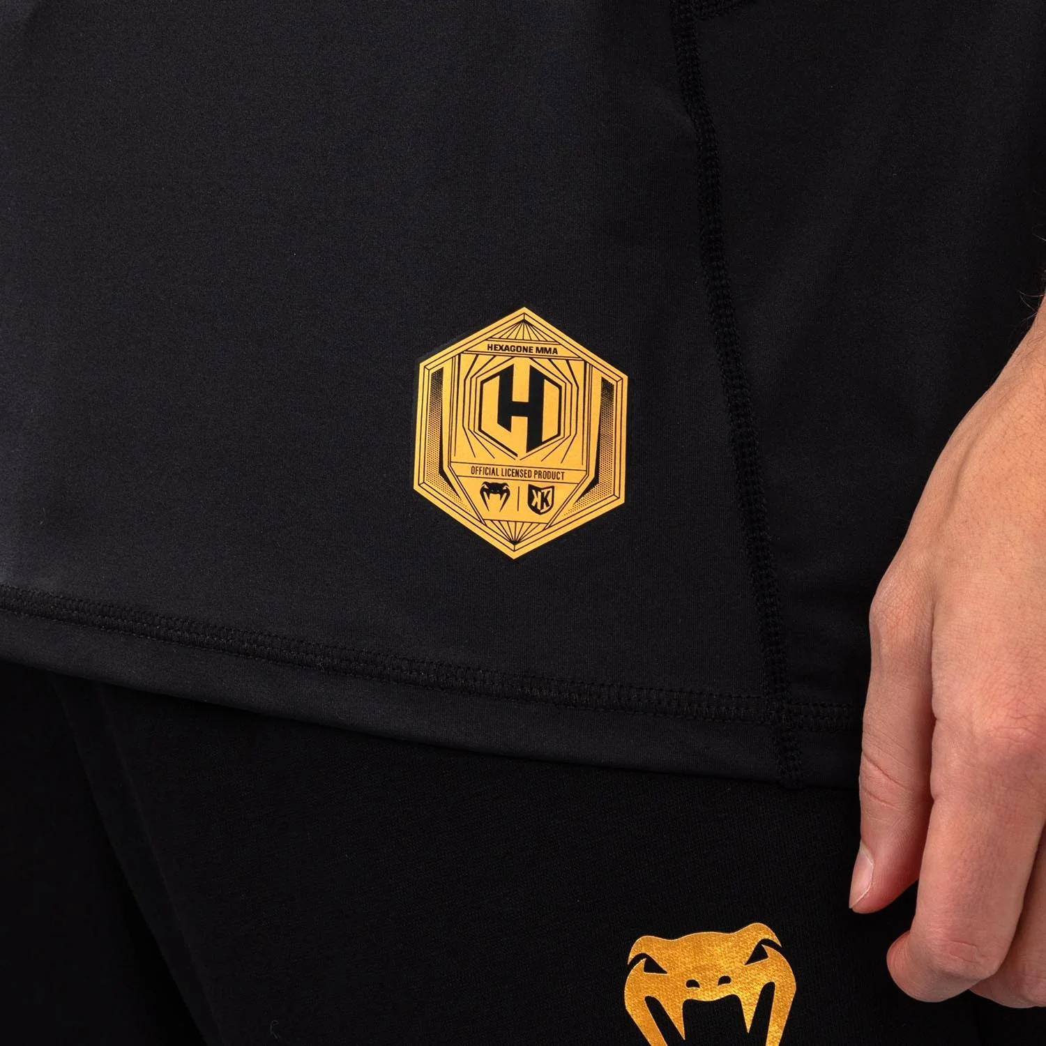 Foot Korner x Venum Hexagon MMA T-Shirt - Schwarz/Silber - Image 6