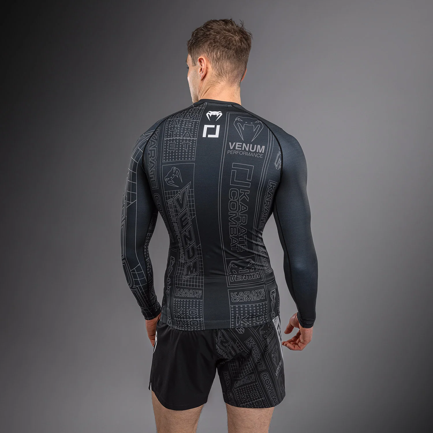 Karate Combat by Venum Langarm Rashguard – Schwarz/Grau - Image 4