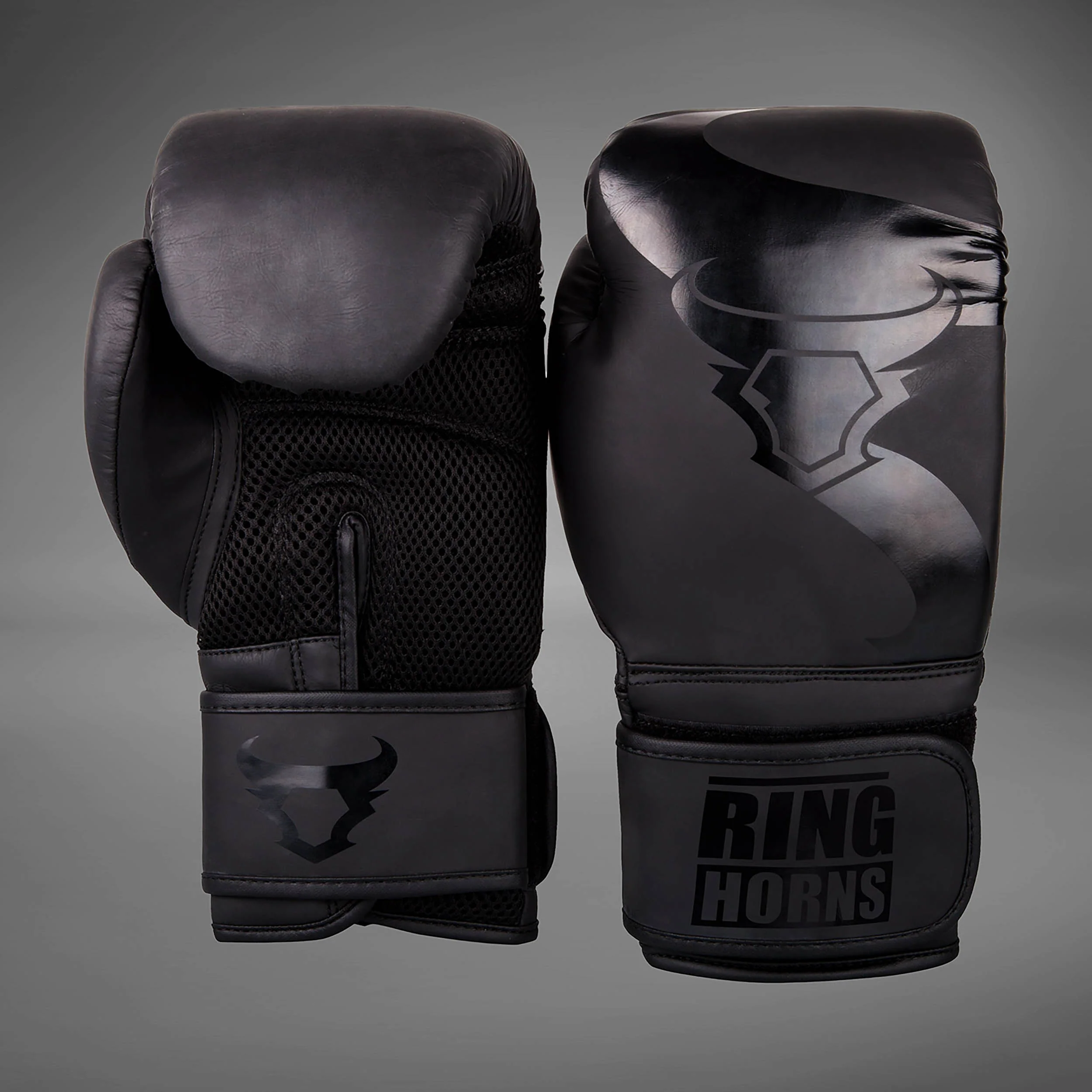 Ringhorns Charger by Venum Boxhandschuhe – Schwarz/Schwarz - Image 2