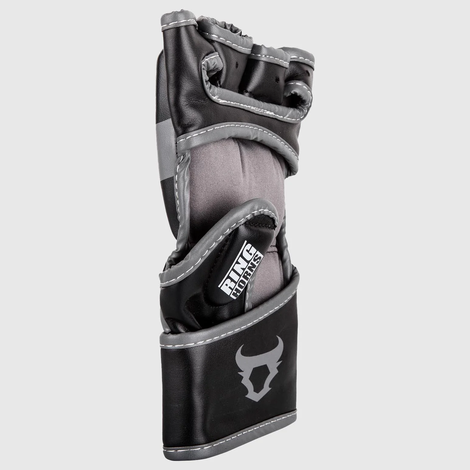 Ringhorns Charger by Venum MMA Handschuhe – Schwarz - Image 2