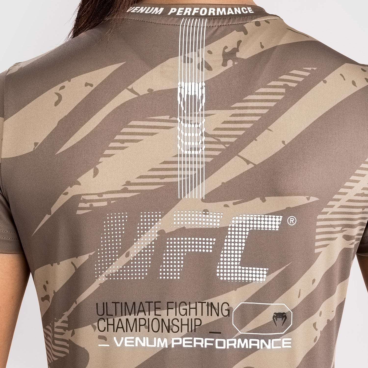 UFC Adrenaline by Venum Fight Week Frauen Dry-Tech-T-Shirt - Desert Camo - Image 6