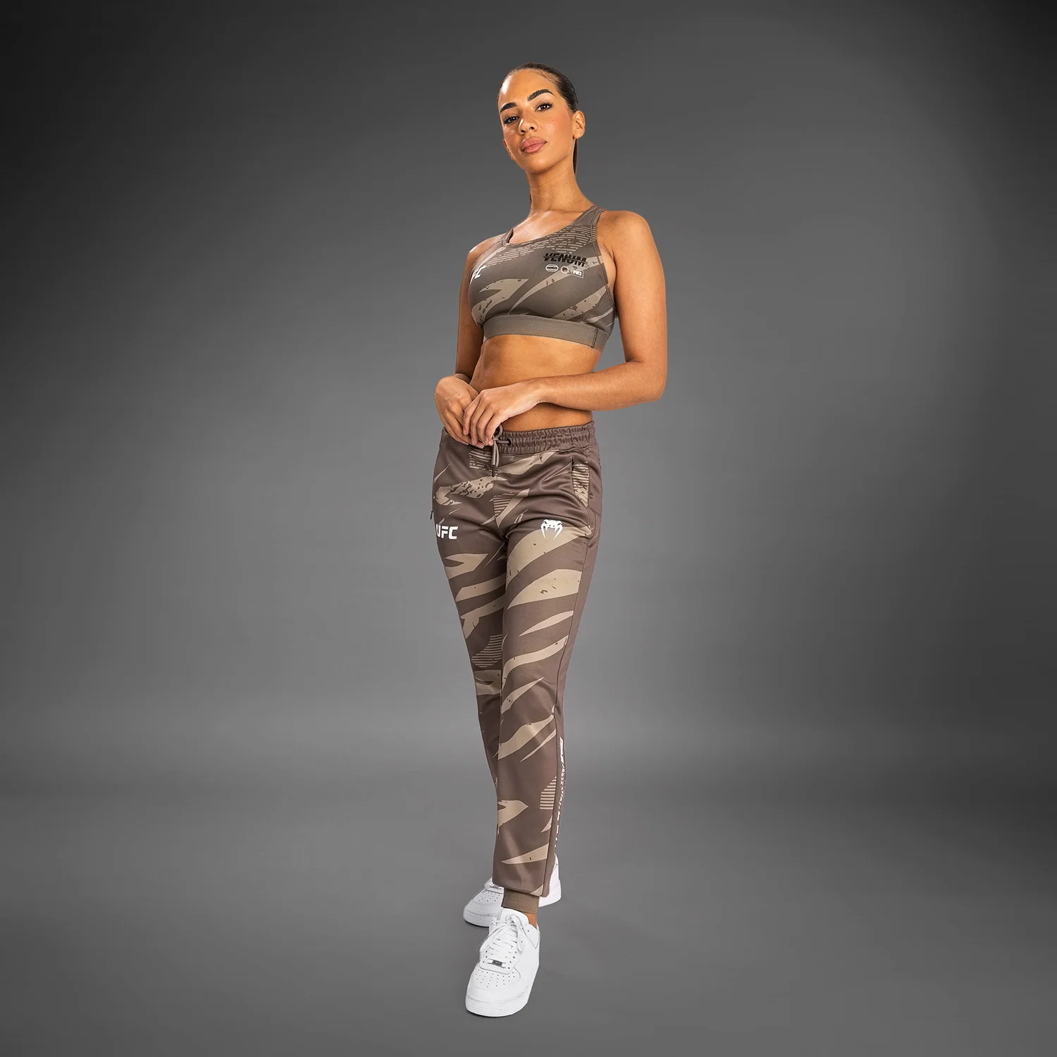 UFC Adrenaline by Venum Fight Week Frauen Hose - Desert Camo - Image 2