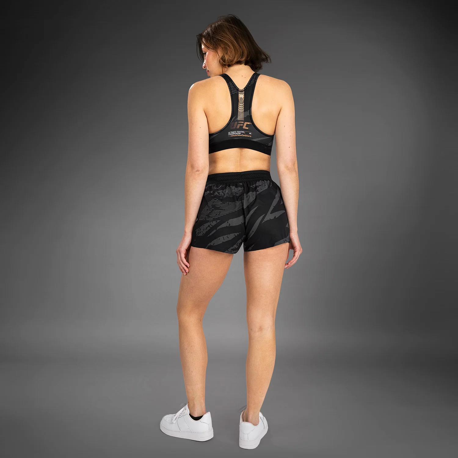 UFC Adrenaline by Venum Fight Week Frauen Performance Shorts - Urban Camo - Image 6
