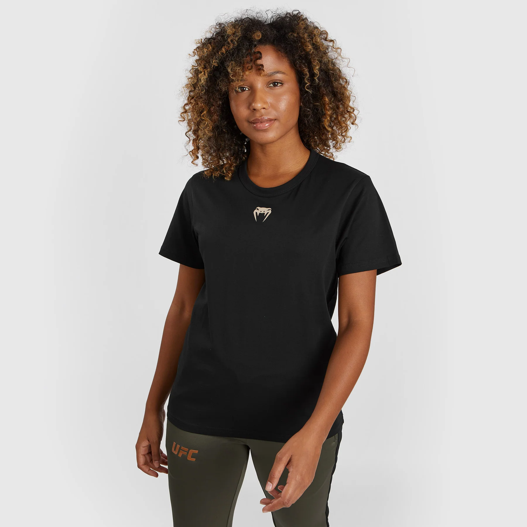 UFC Adrenaline by Venum Fight Week Kurzärmeliges T-Shirt aus Baumwolle für Frauen - Schwarz - Image 4