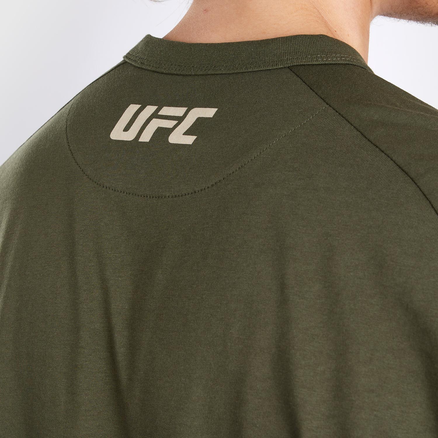 UFC Adrenaline by Venum Fight Week Langärmeliges Herren-T-Shirt - Khaki - Image 3