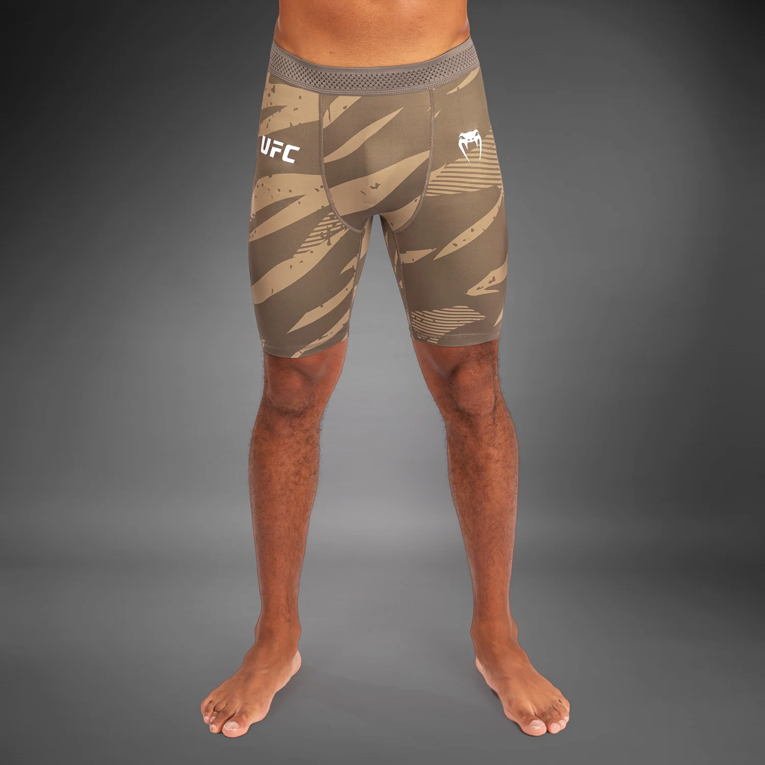 UFC Adrenaline by Venum Fight Week Männer Vale Tudo Shorts - Desert Camo - Image 9