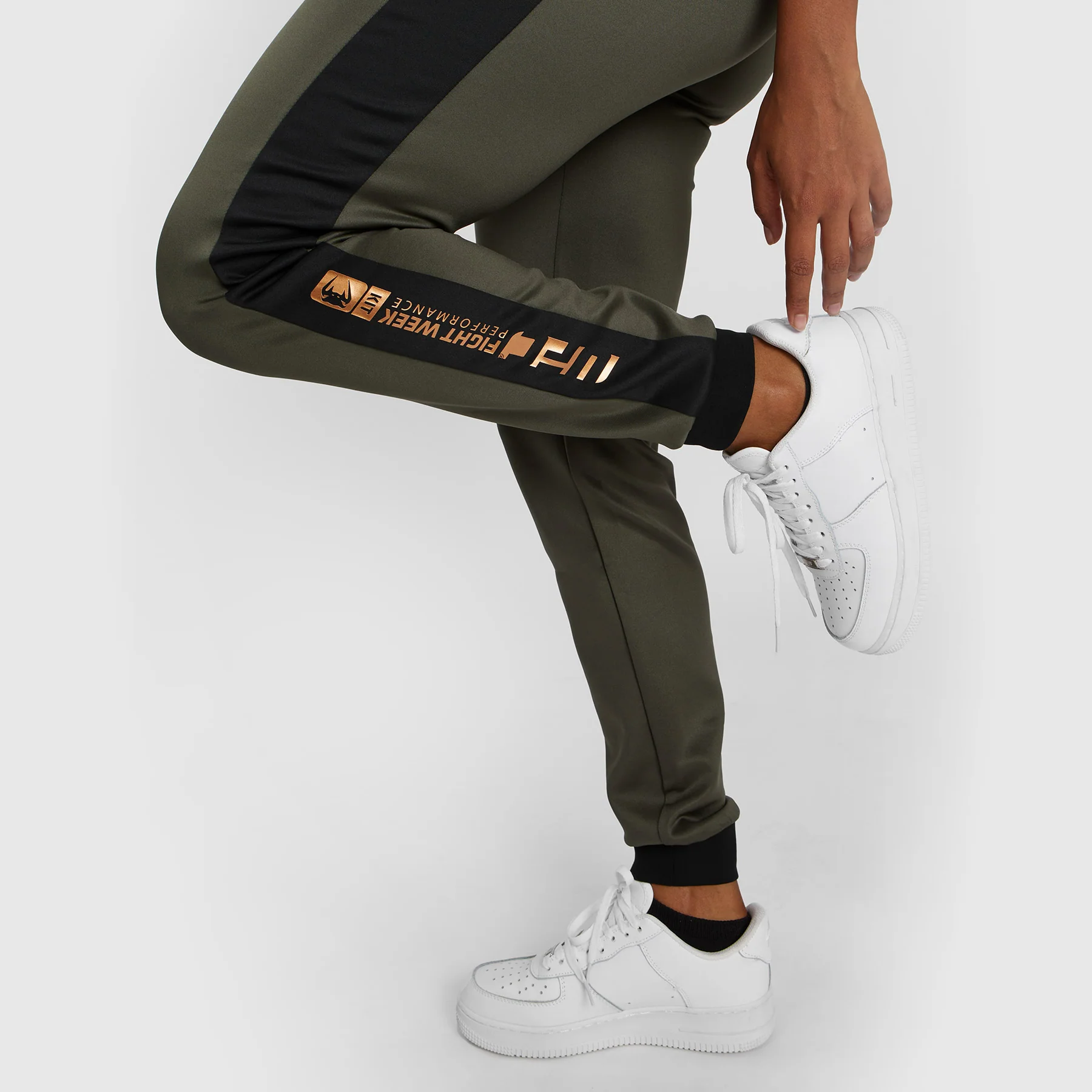 UFC Adrenaline by Venum Fight Week Performance-Jogginghose für Frauen - Khaki/Bronze - Image 10