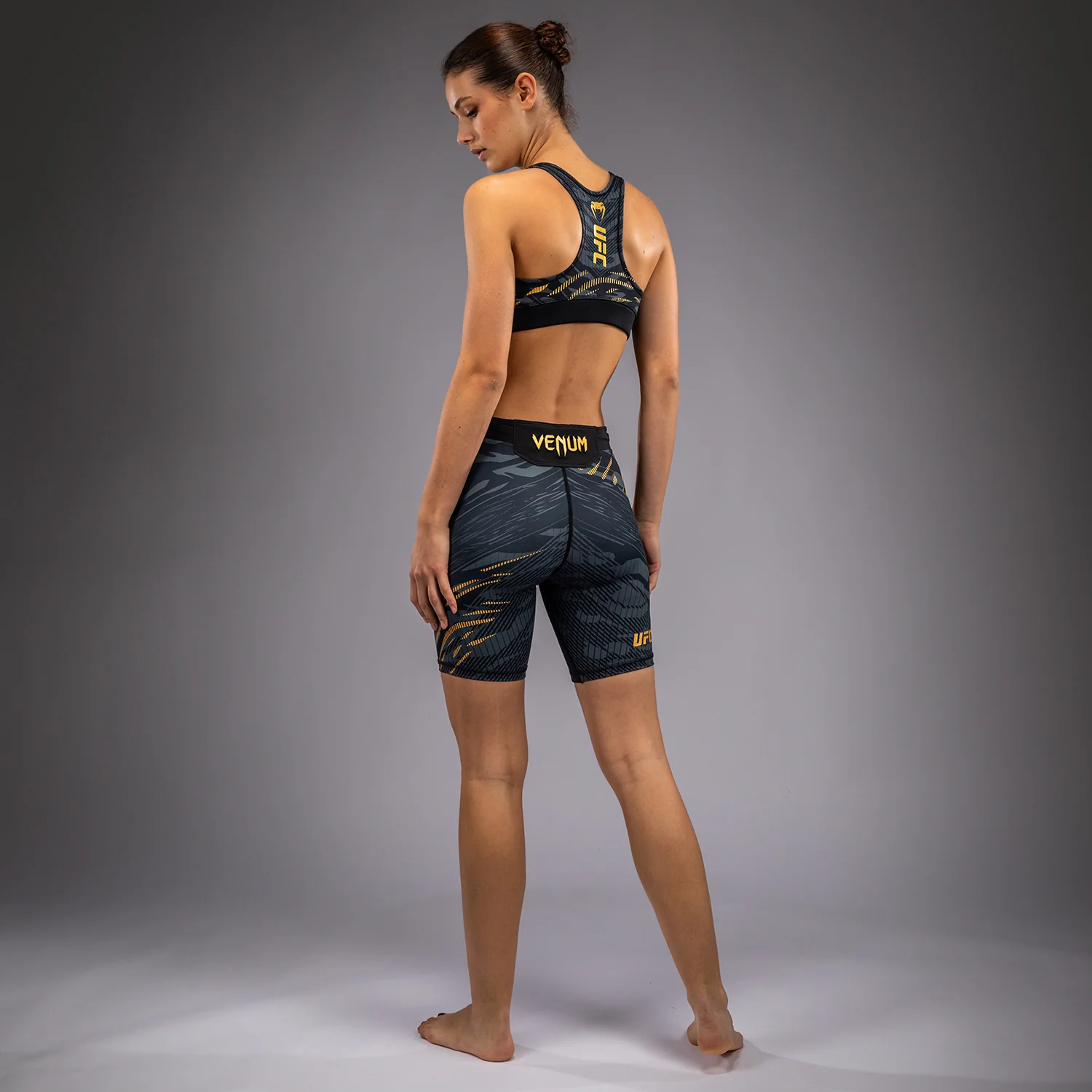 UFC Fusion by Venum Authentic Fight Night Damen Vale Tudo Short - Long Fit - Champion - Image 4