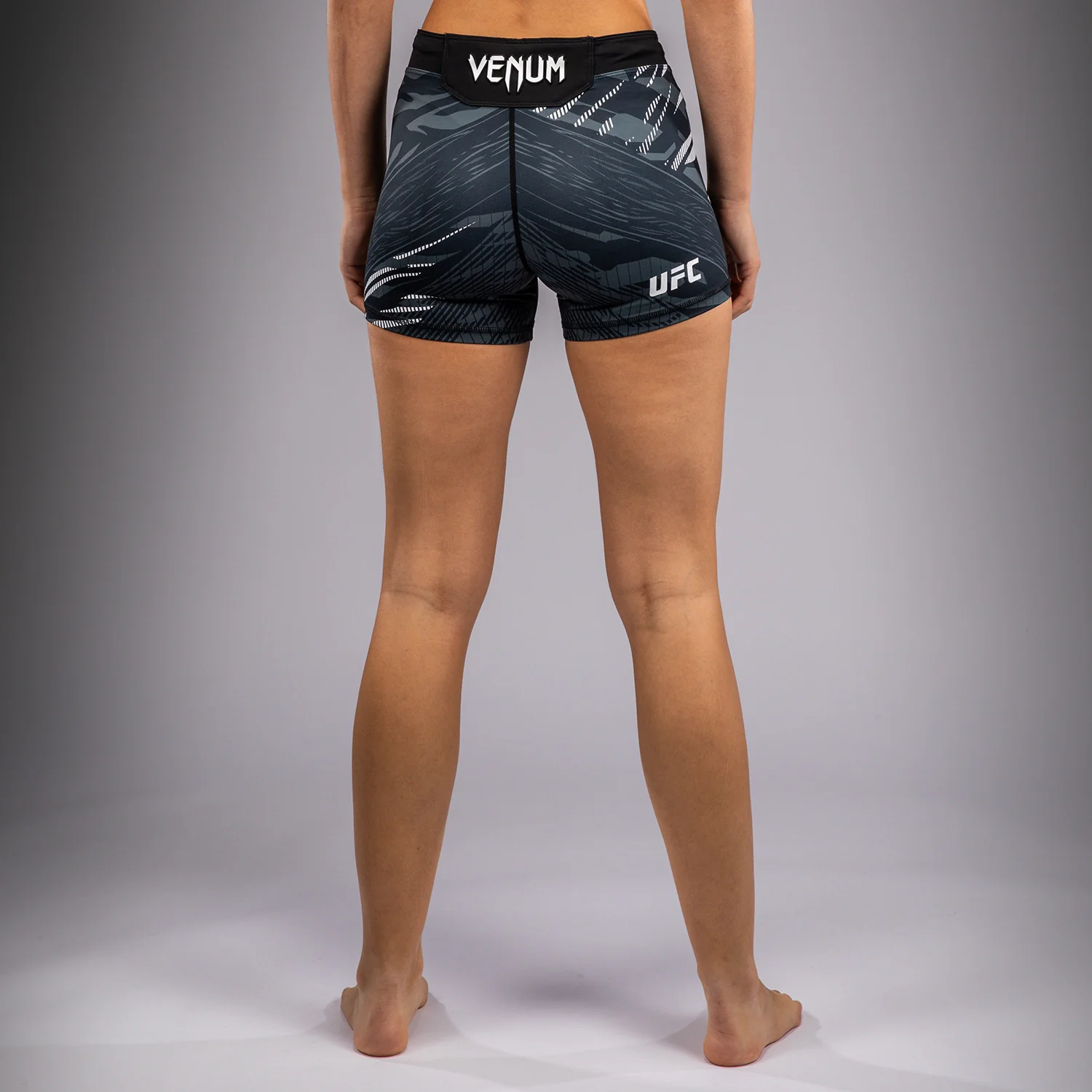 UFC Fusion by Venum Authentic Fight Night Damen Vale Tudo Short - Short Fit - Schwarz - Image 2