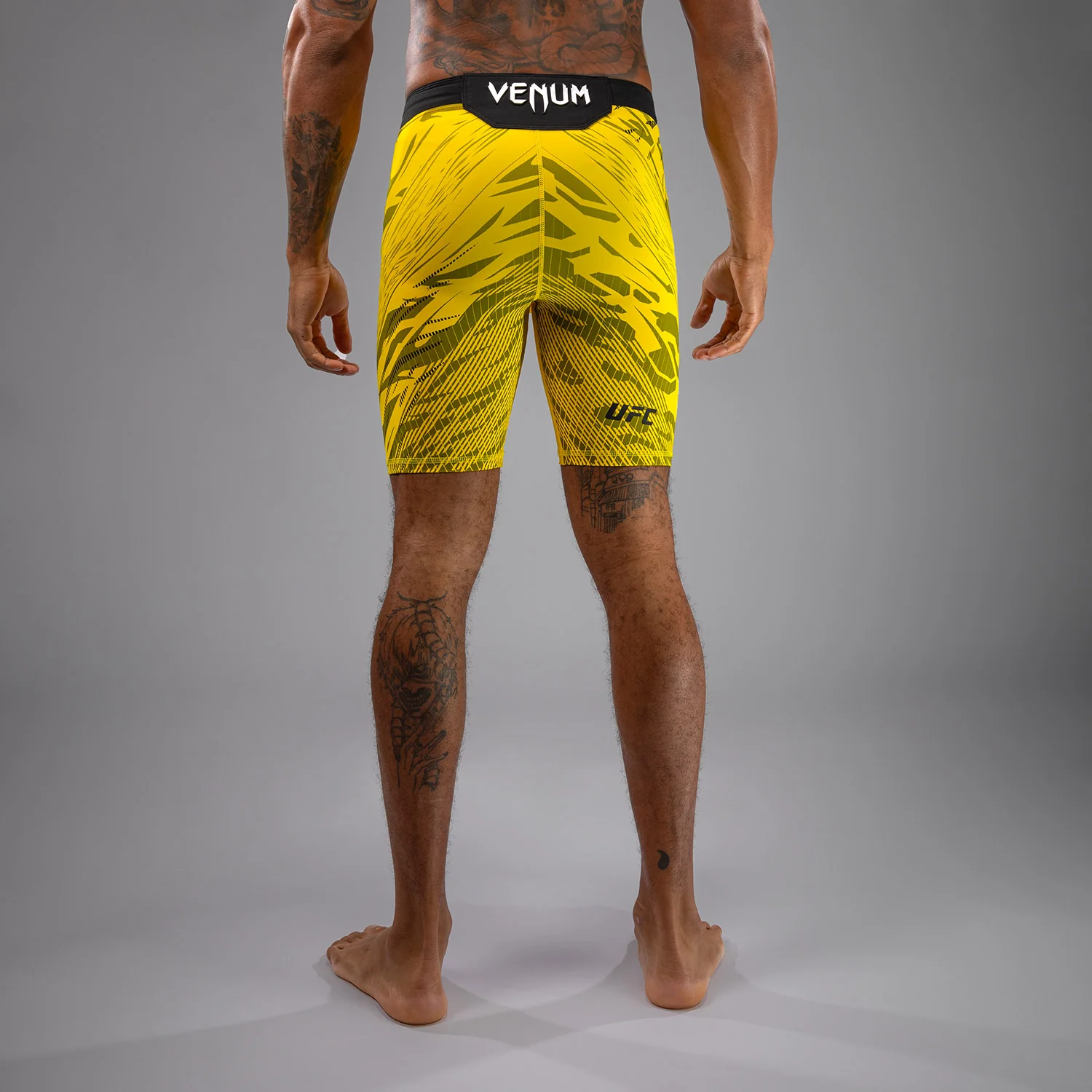 UFC Fusion by Venum Authentic Fight Night Herren Vale Tudo Short - Gelb - Image 4