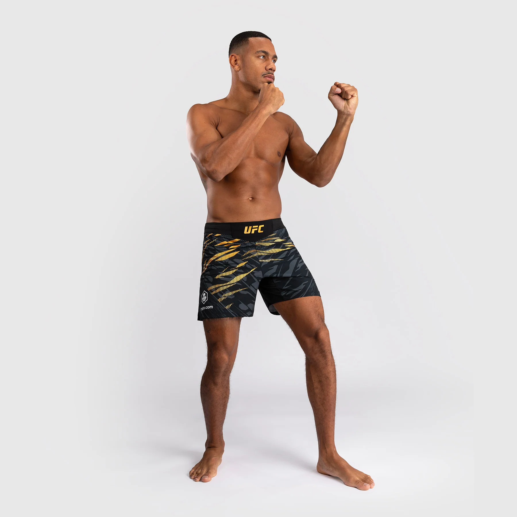 UFC Fusion by Venum Personalized Authentic Fight Night Herren Fight Short - Short Fit - Champion - Image 8