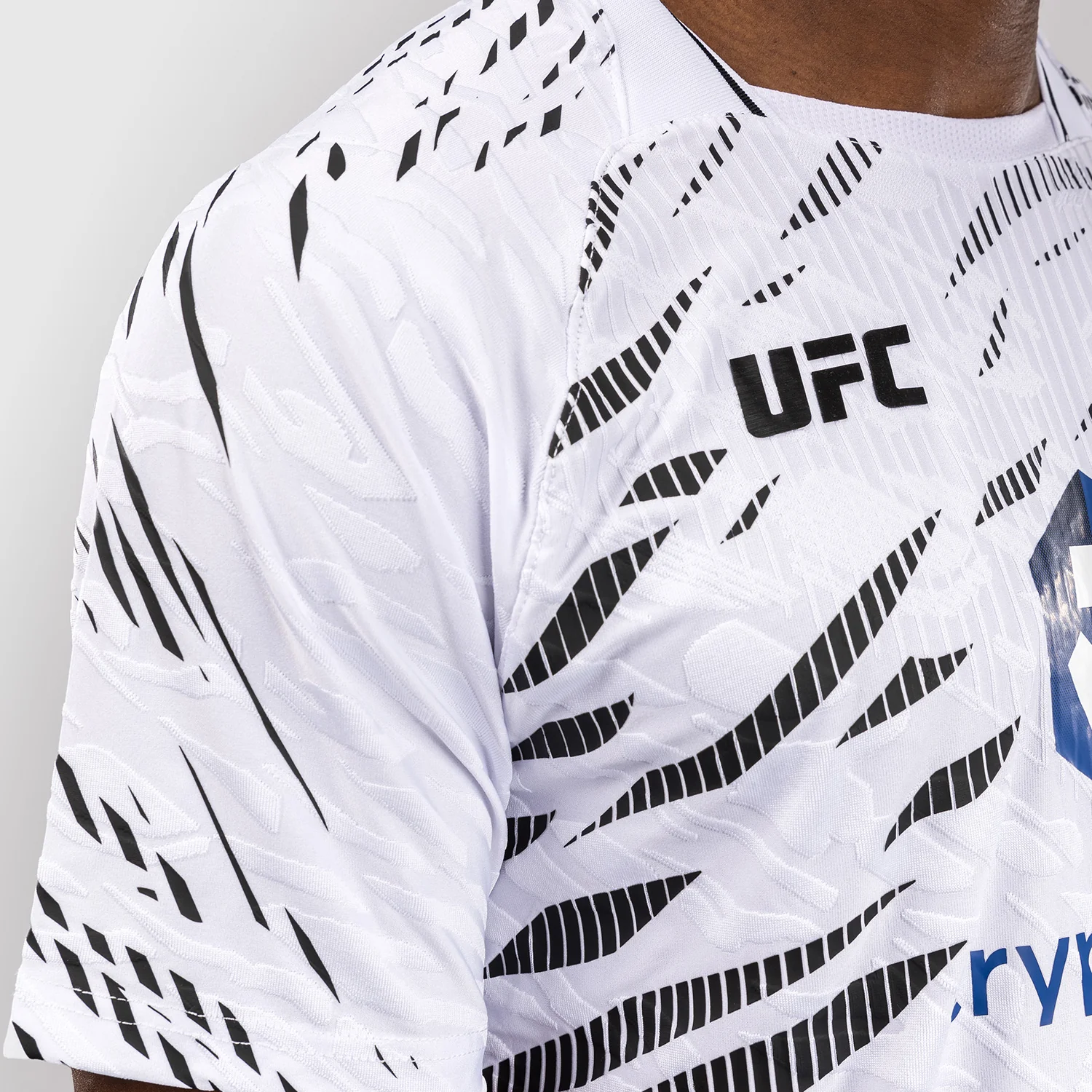 UFC Fusion by Venum Personalized Authentic Fight Night Herren Walkout Jersey - Weiß - Image 8