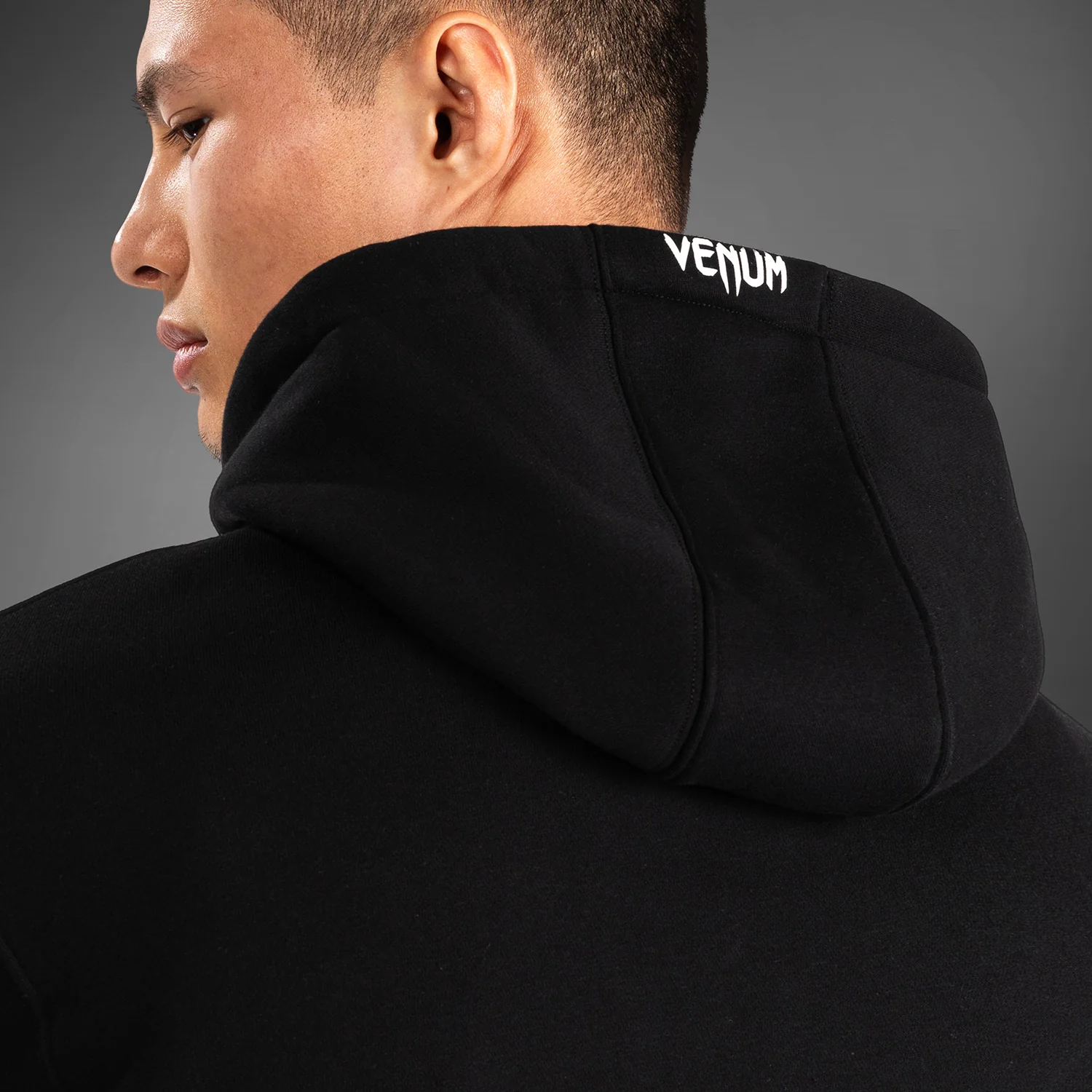 UFC Fusion by Venum Replica Herren Pullover Hoodie - Schwarz - Image 2