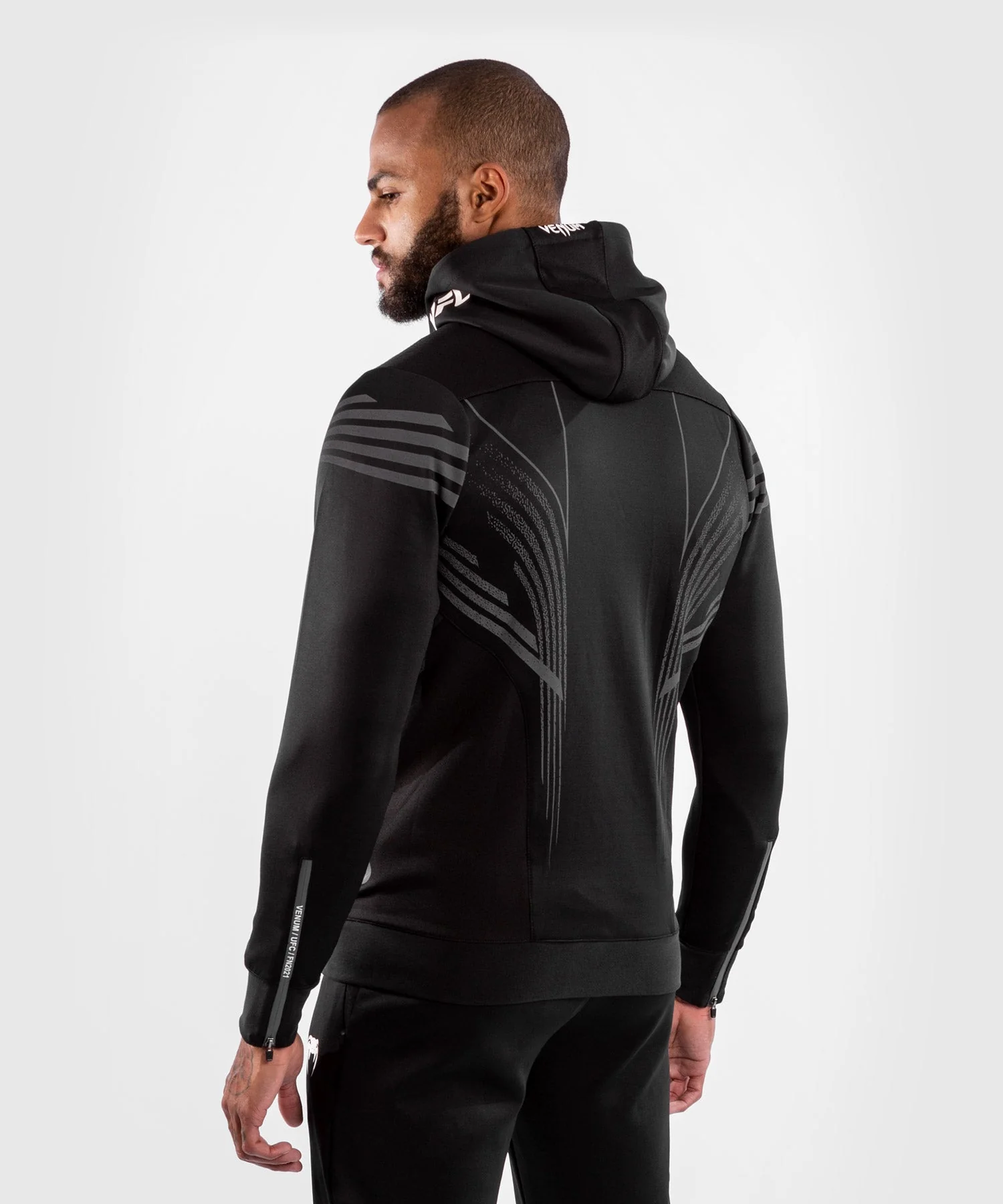 UFC Venum Fighters Authentic Fight Night Herren Walkout Hoodie - Schwarz - Image 4