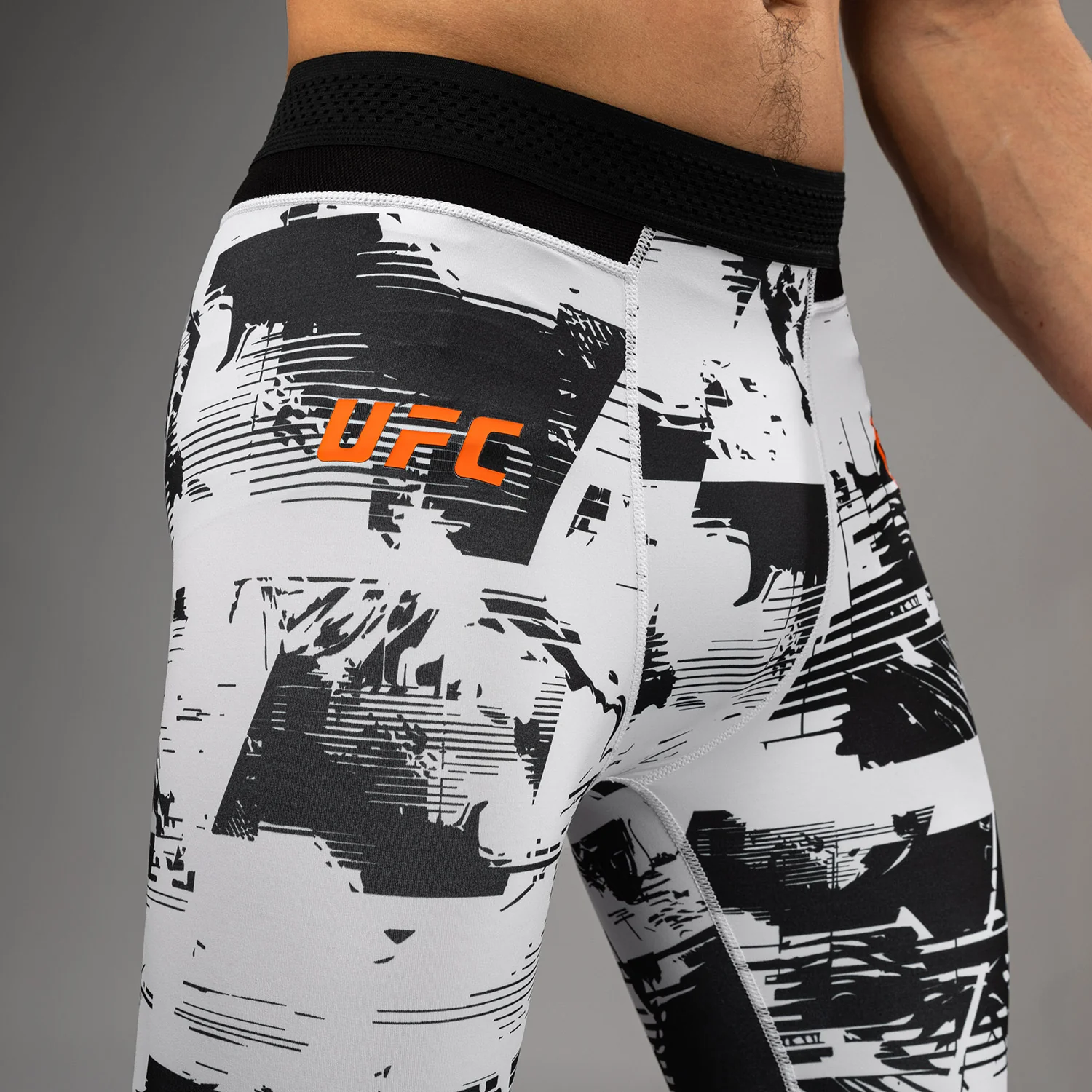 UFC Zenith by Venum Authentic Fight Week Performance Tight Herren - Weiß - Image 4