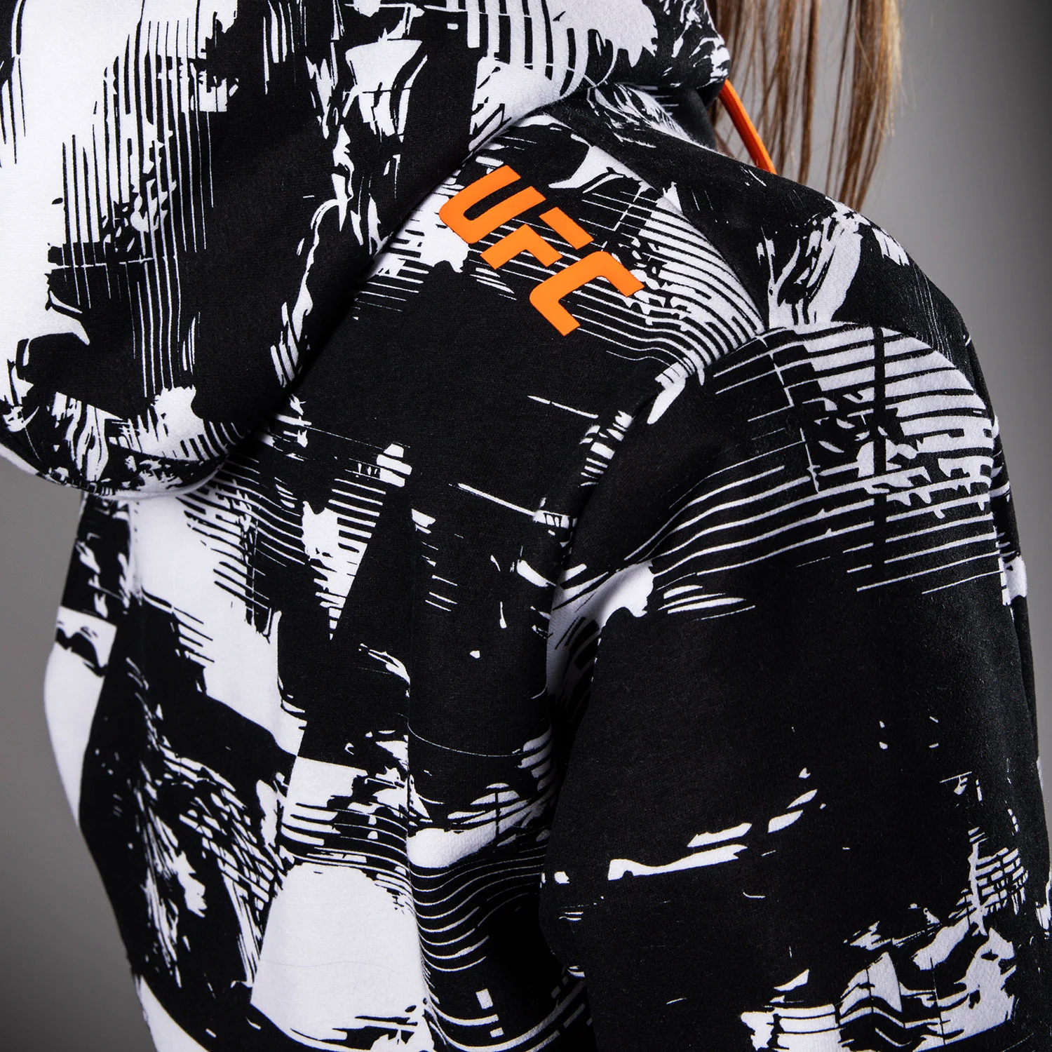 UFC Zenith by Venum Authentic Fight Week Pullover Hoodie Damen - Weiß - Image 6