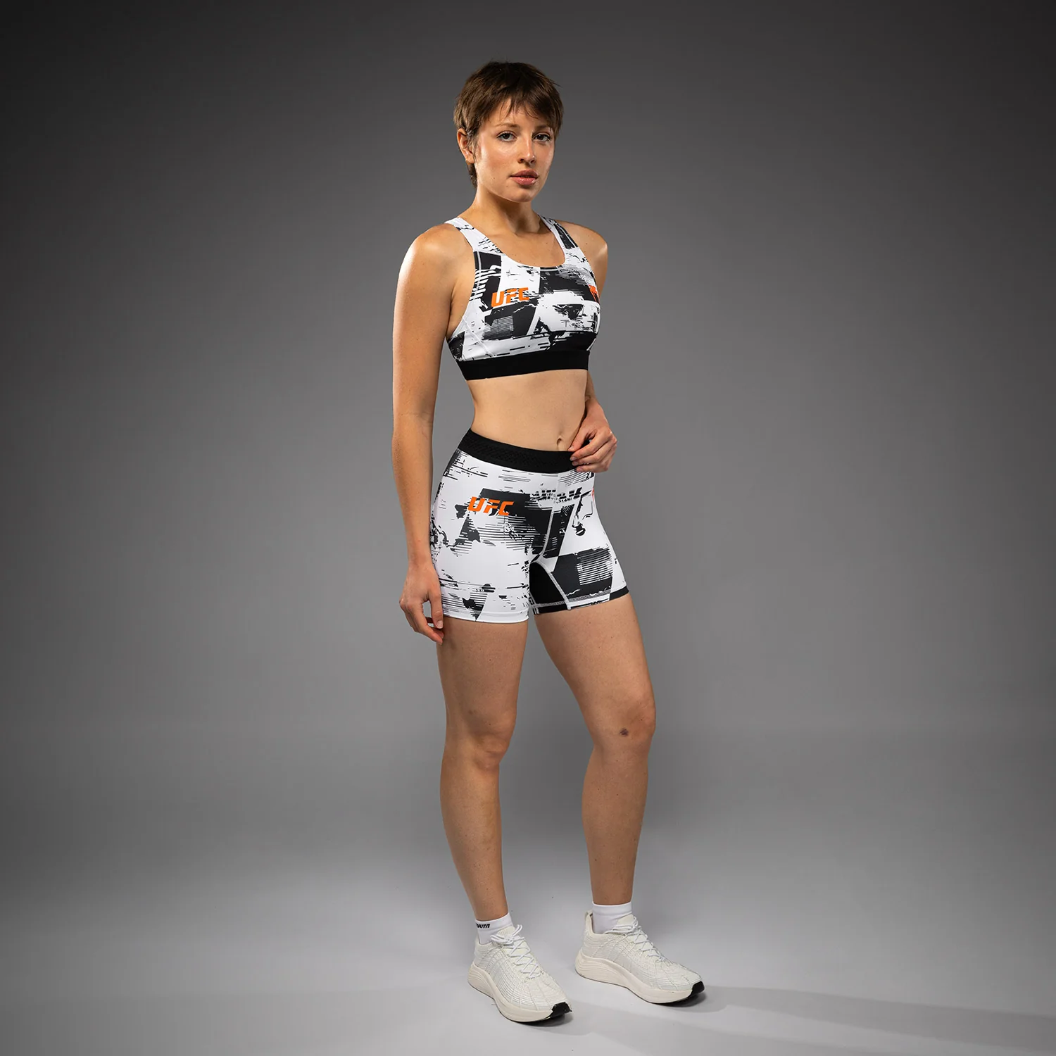 UFC Zenith by Venum Authentic Fight Week Sport-BH Damen - Weiß - Image 6