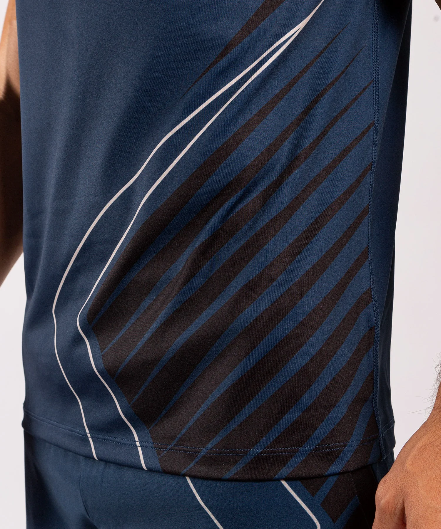 Venum Contender 5.0 Dry-Tech T-Shirt - Marineblau/sand - Image 8