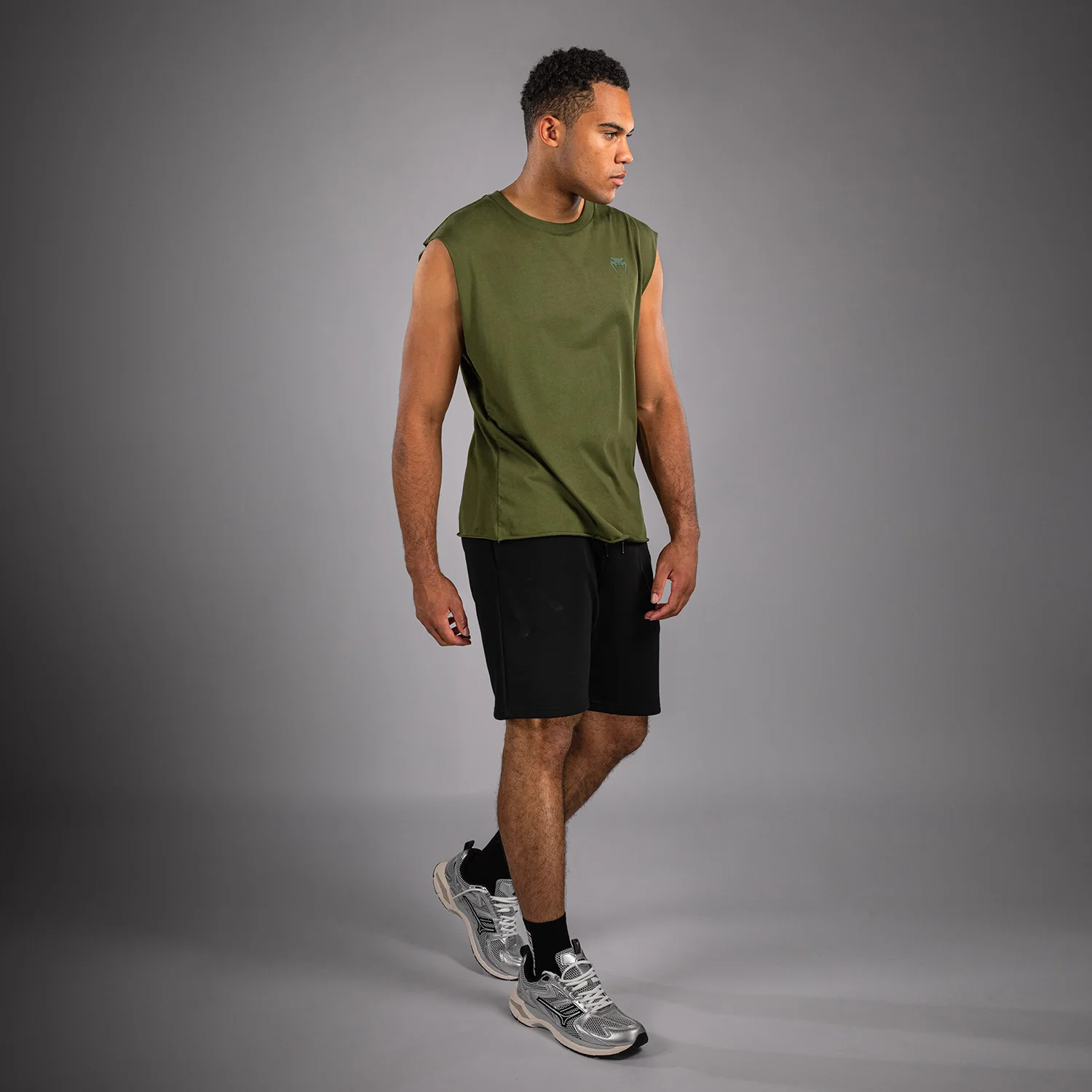 Venum Divide Ärmelloses T‑Shirt - Militärgrün - Image 4