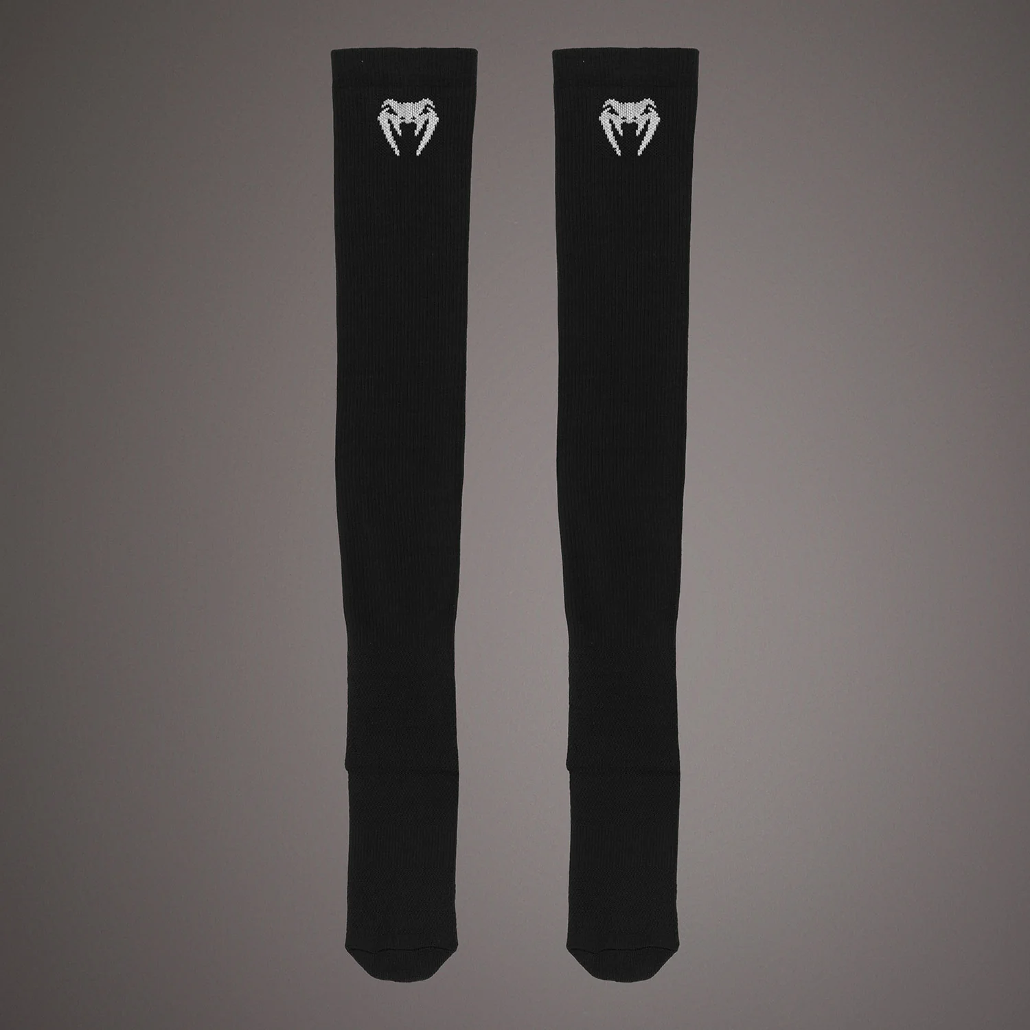Venum Elite Performance Lange Socken - Schwarz/Weiß - Image 2