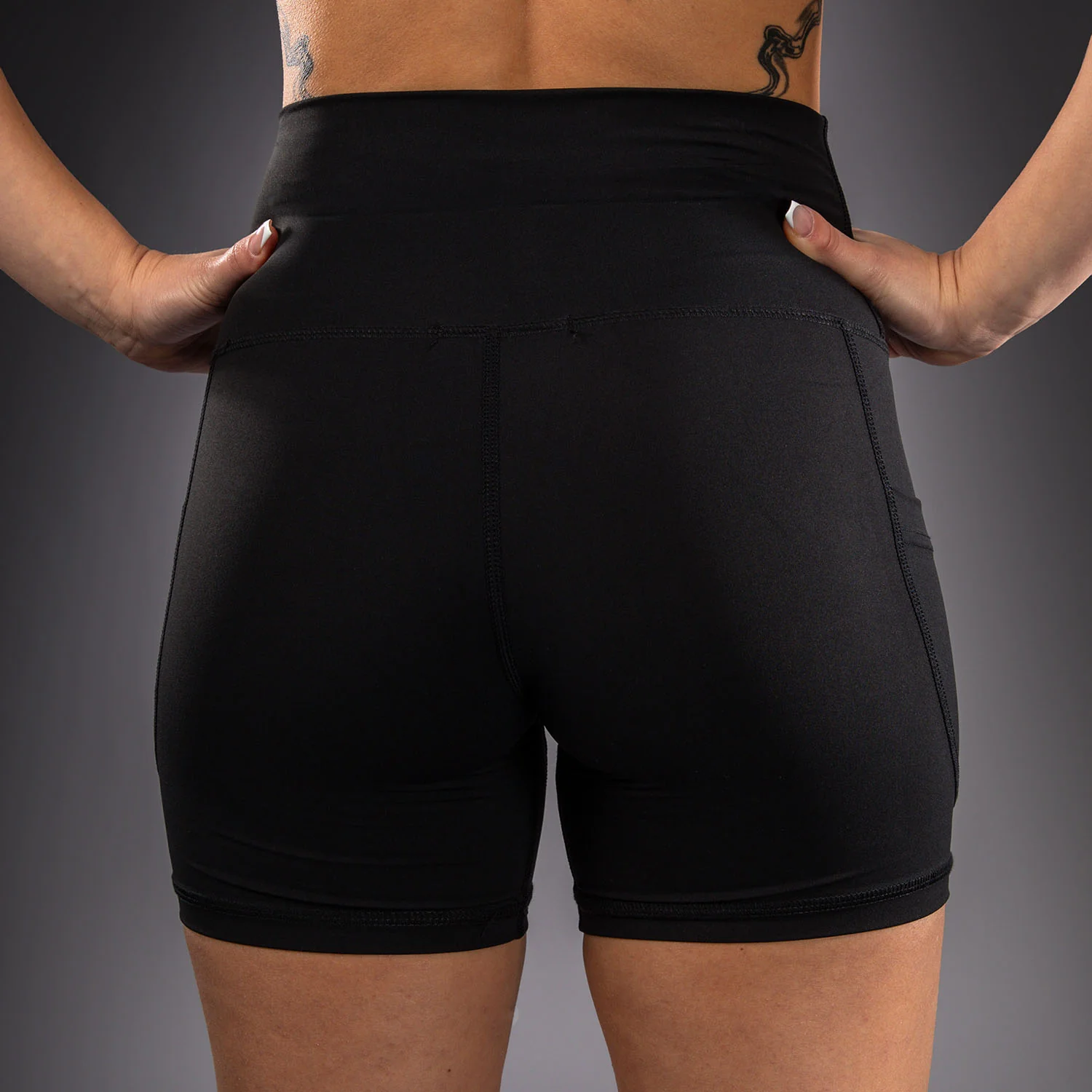 Venum Essential Bike Shorts - Schwarz - Image 6