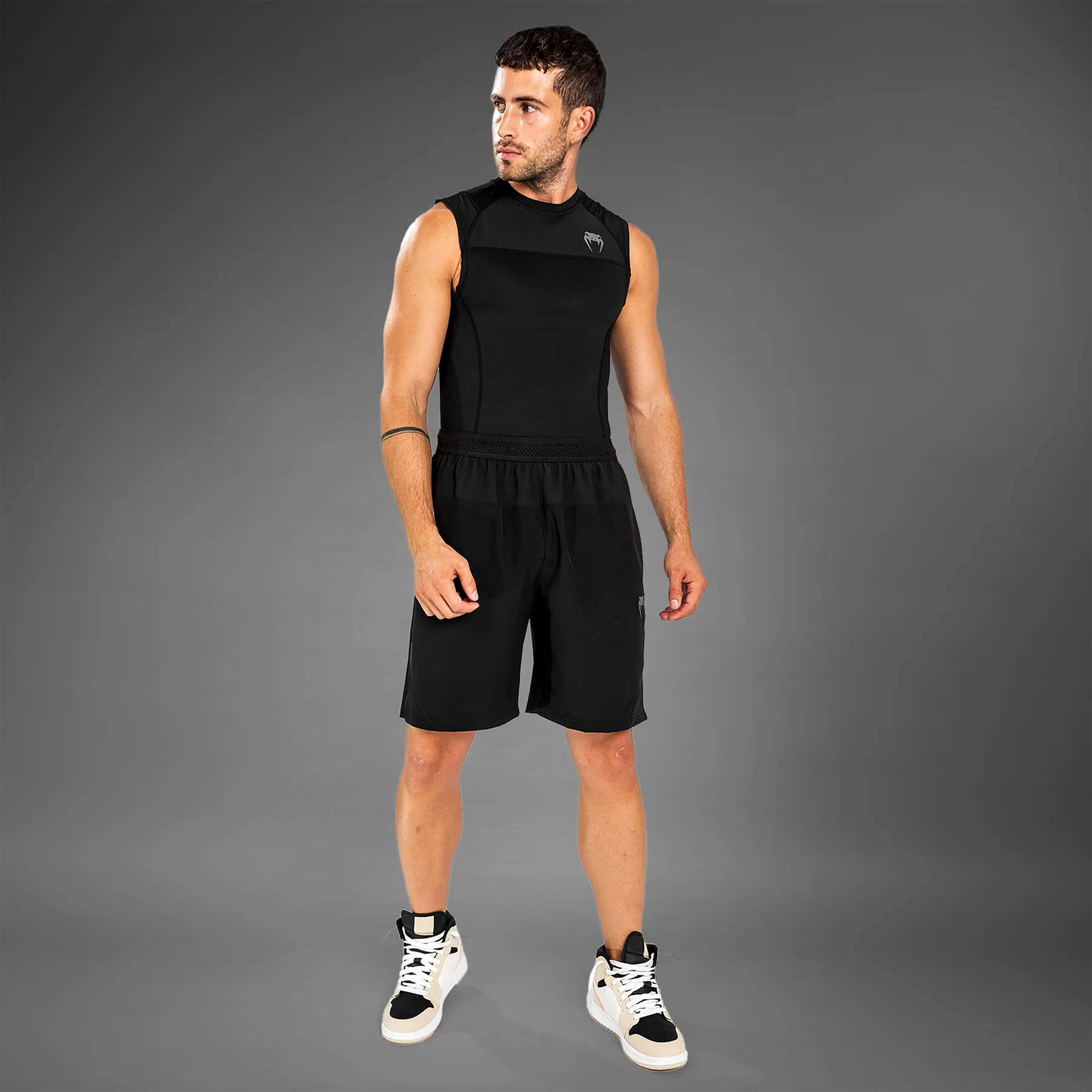Venum G-Fit Air Rashguard ärmellos – Schwarz - Image 7