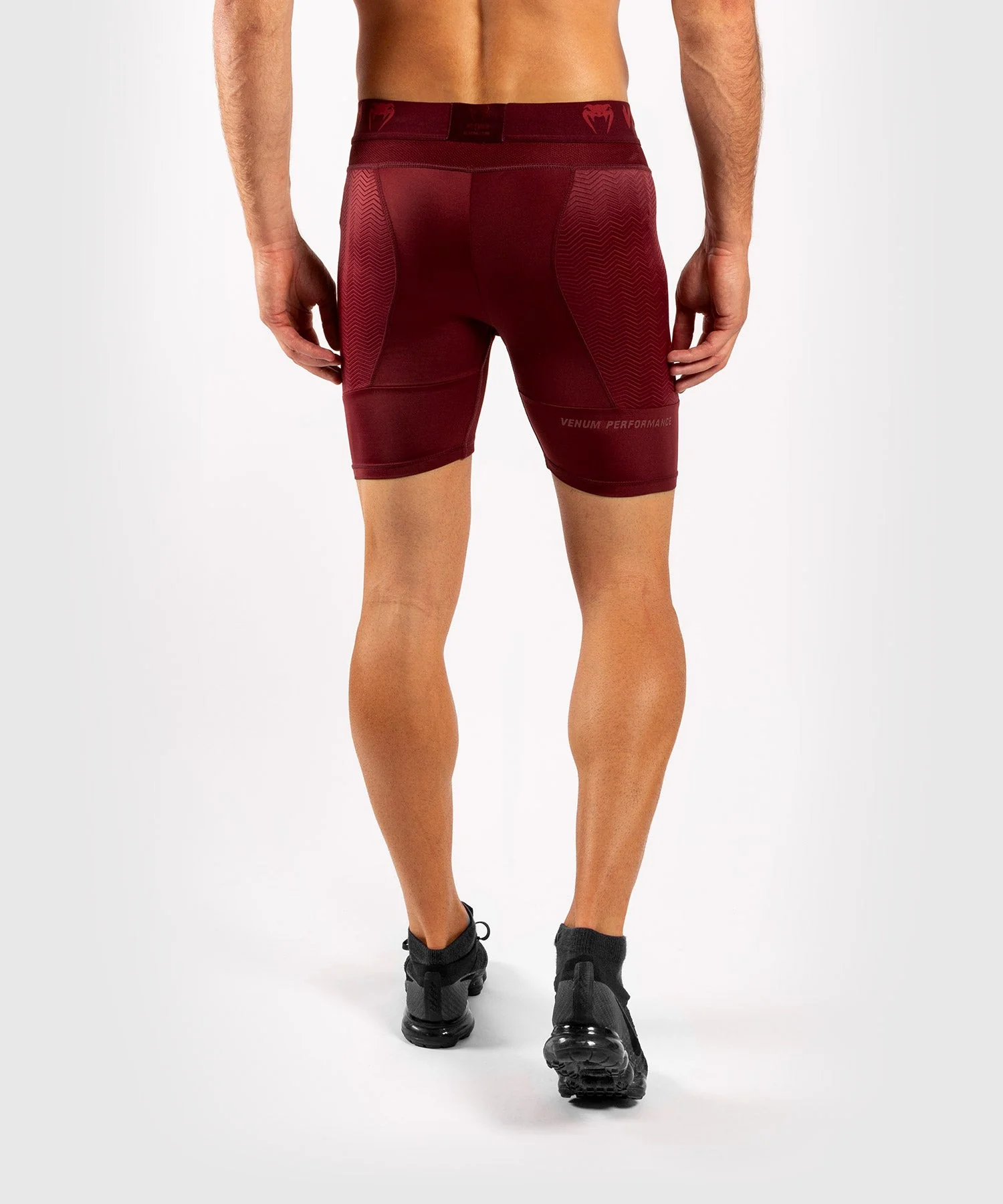 Venum G-Fit Kompressions-Shorts - Burgundrot - Image 4