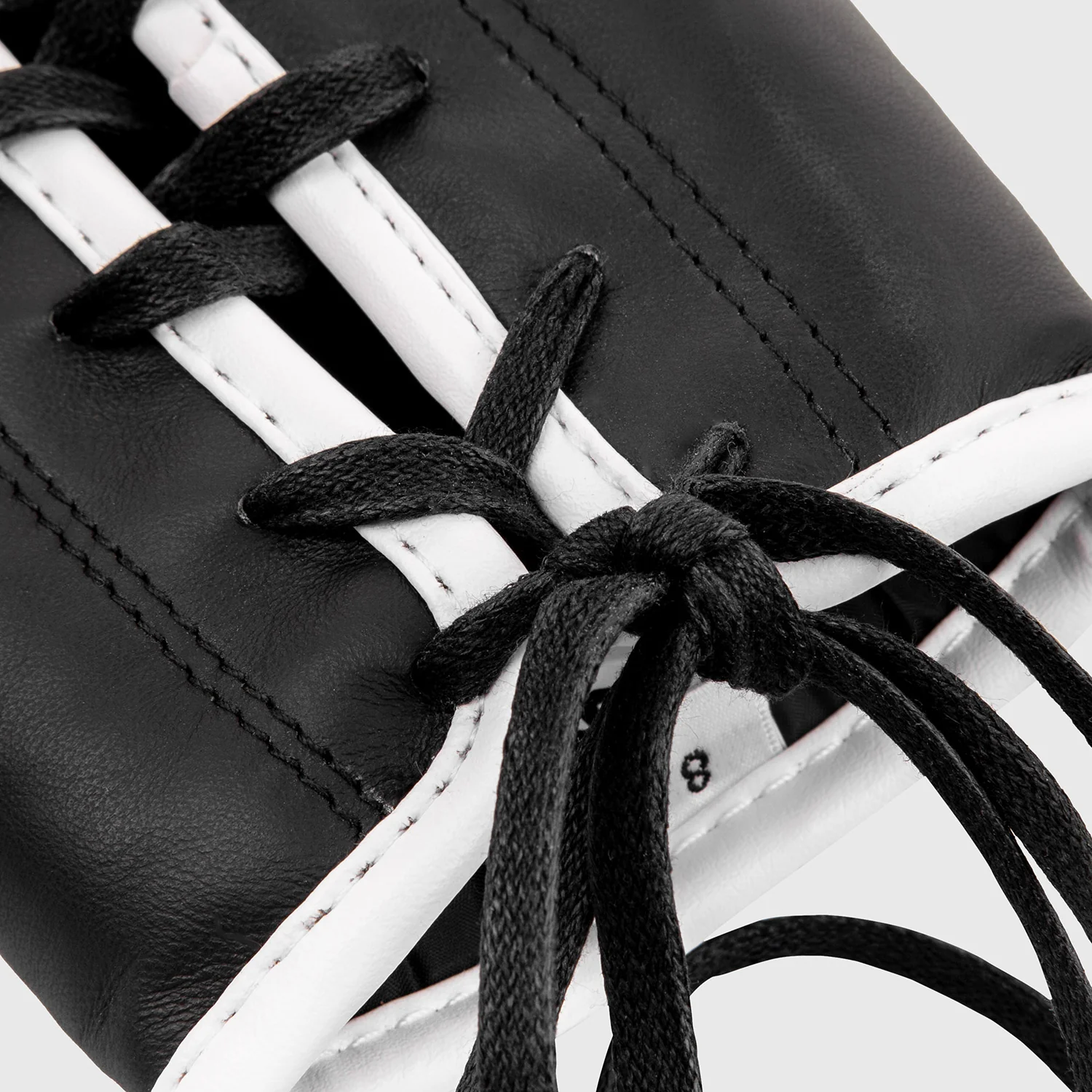 Venum Giant 2.0 professionelle Boxhandschuhe - MIT SCHNÜRUNG - Image 4