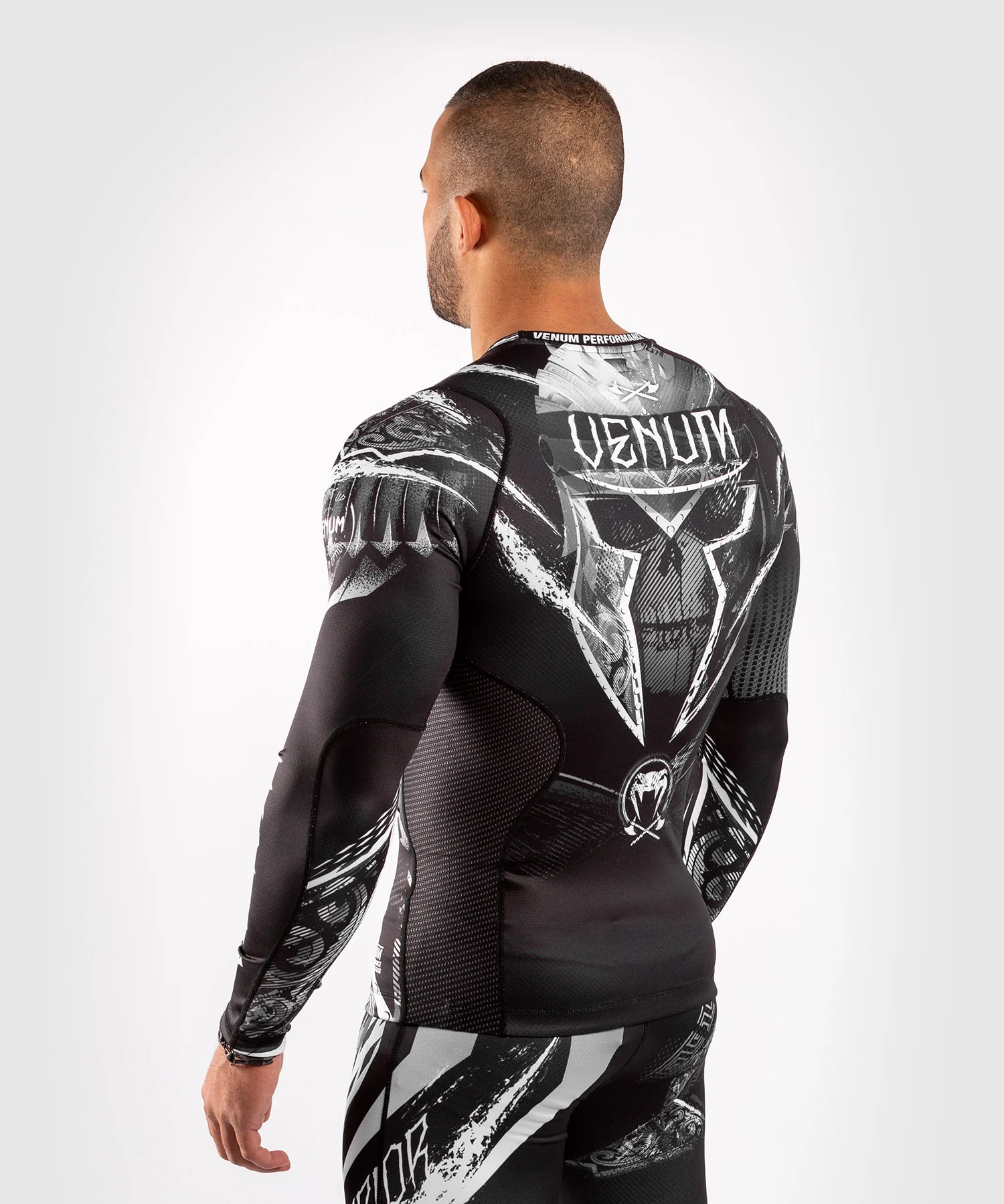 Venum GLDTR 4.0 Langarm-Rashguard - Image 4