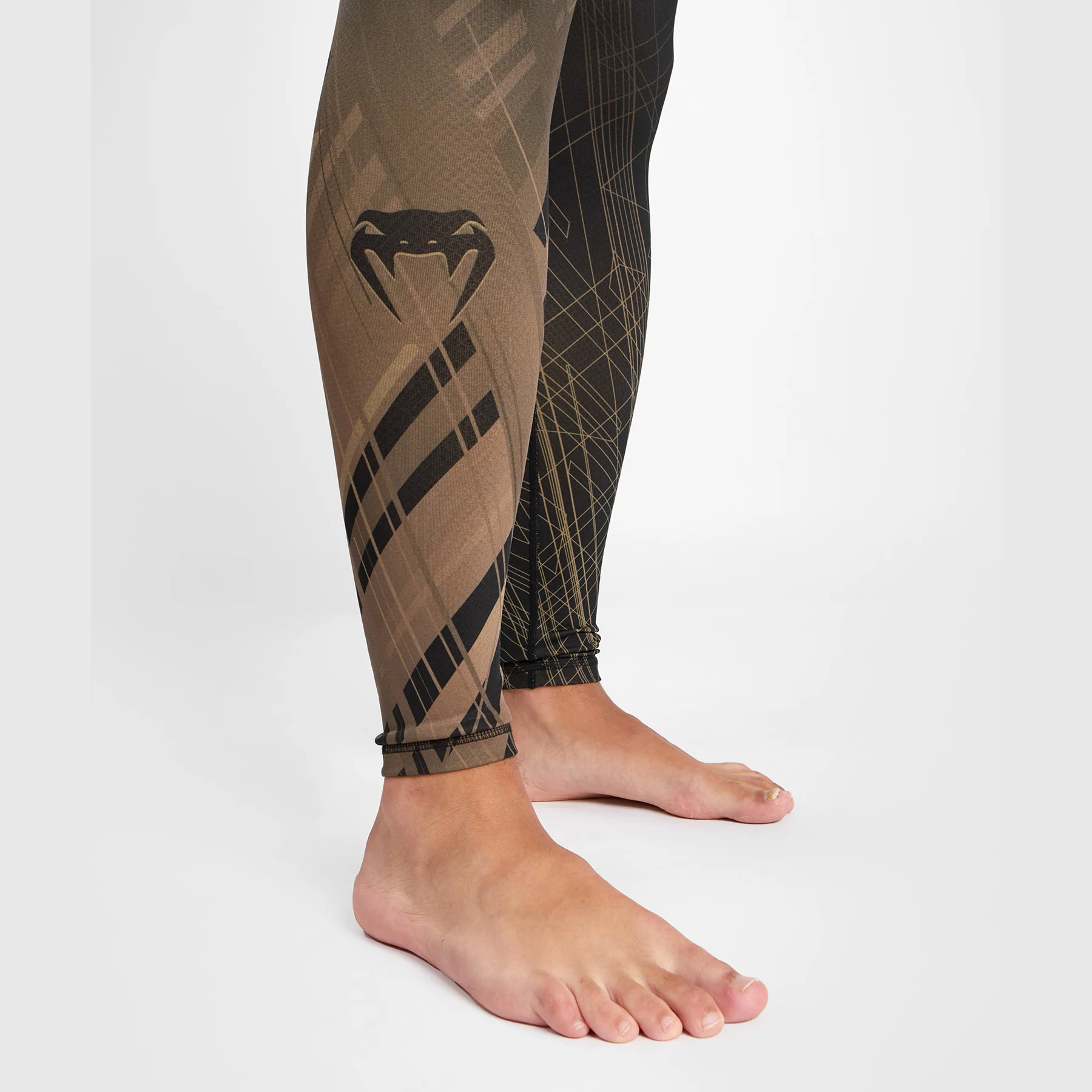 Venum Gorilla Jungle Kompressionshose - Schwarz/Sand - Image 6