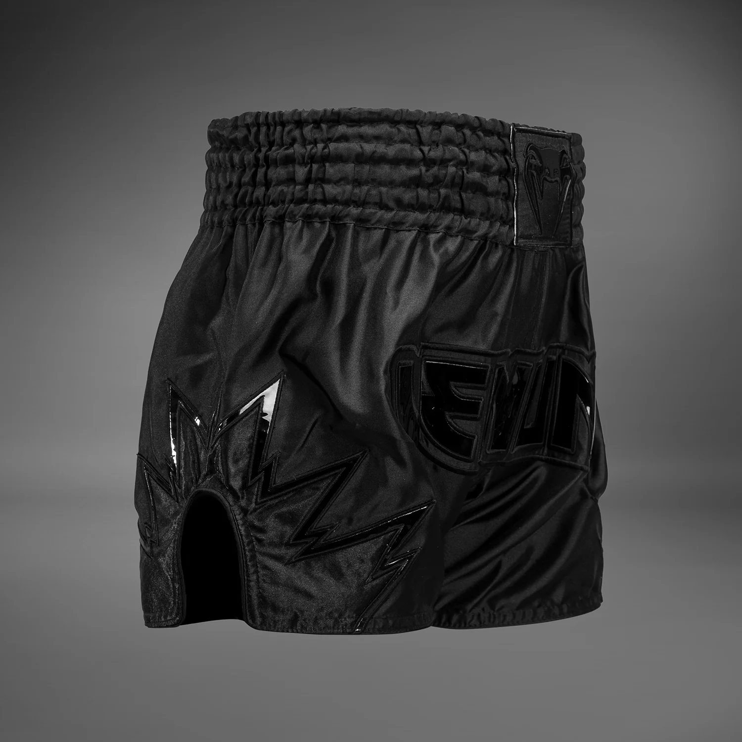 Venum Inferno Muay Thai Shorts - Schwarz/Schwarz - Image 4