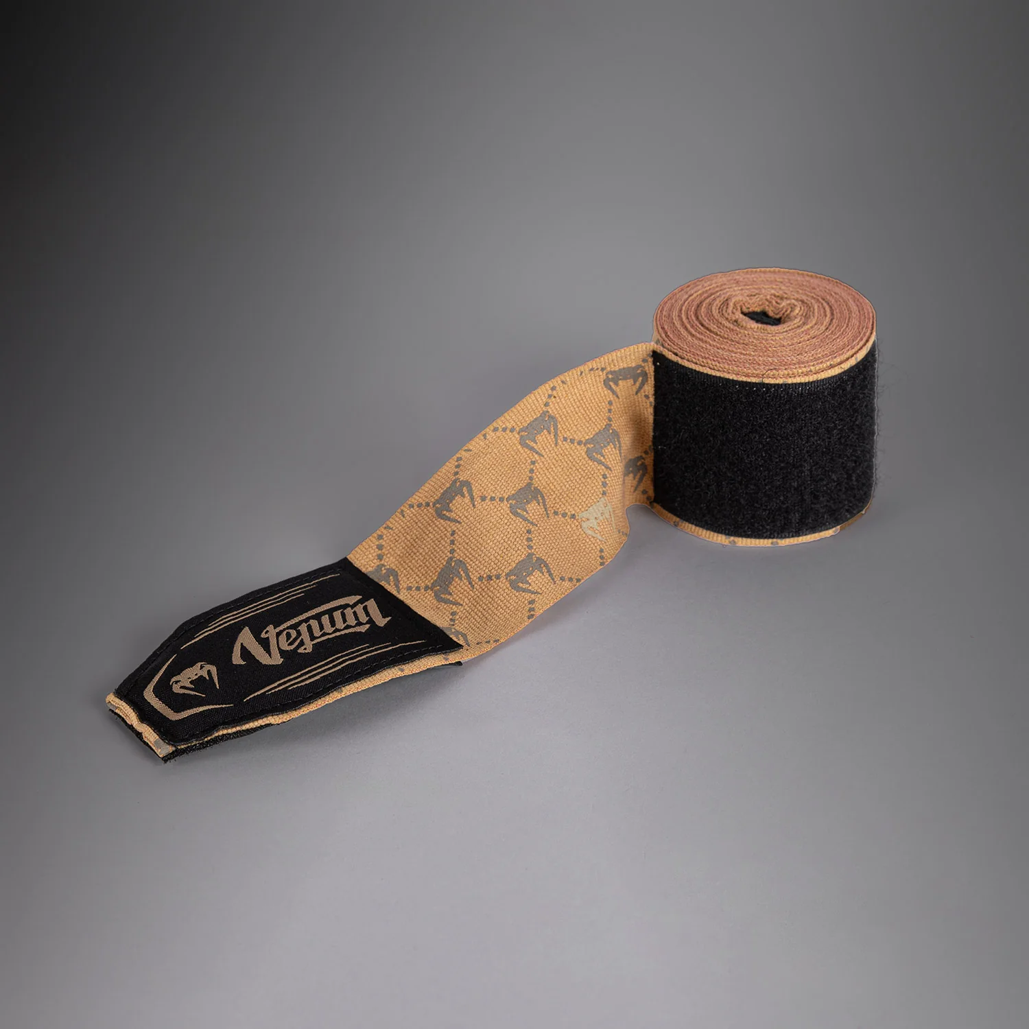 Venum Kontact Evo Monogram Handbandagen - Sand - Image 3