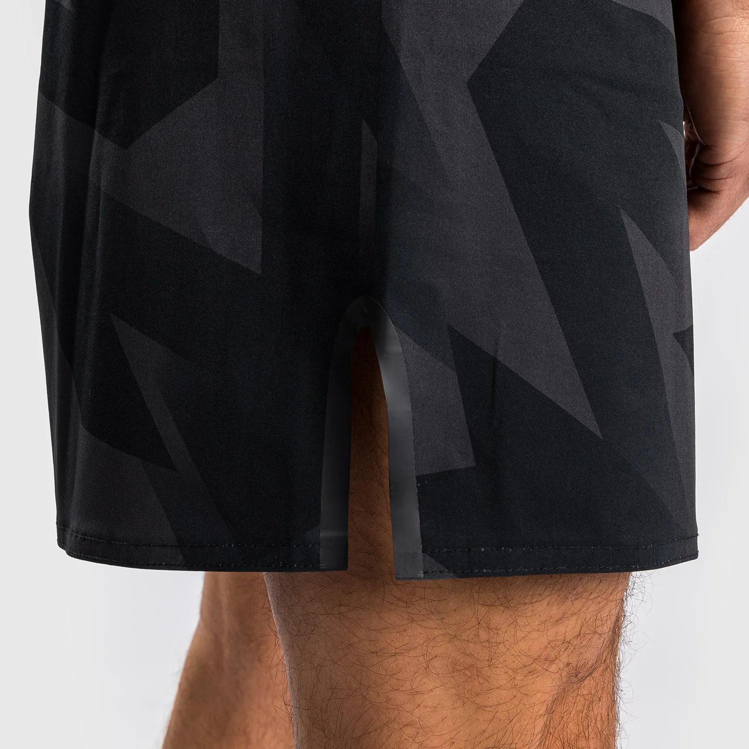 Venum Razor MMA Shorts - Schwarz/Gold - Image 6