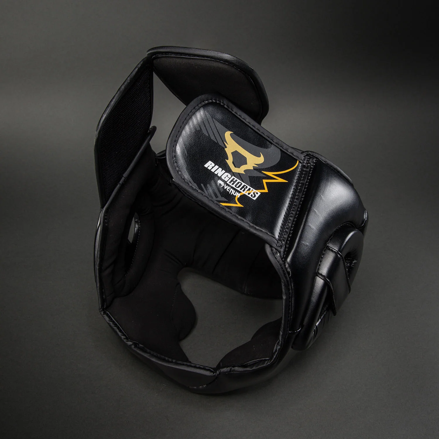 Venum Ringhorns Charger Kopfschutz – Schwarz/Gold - Image 4