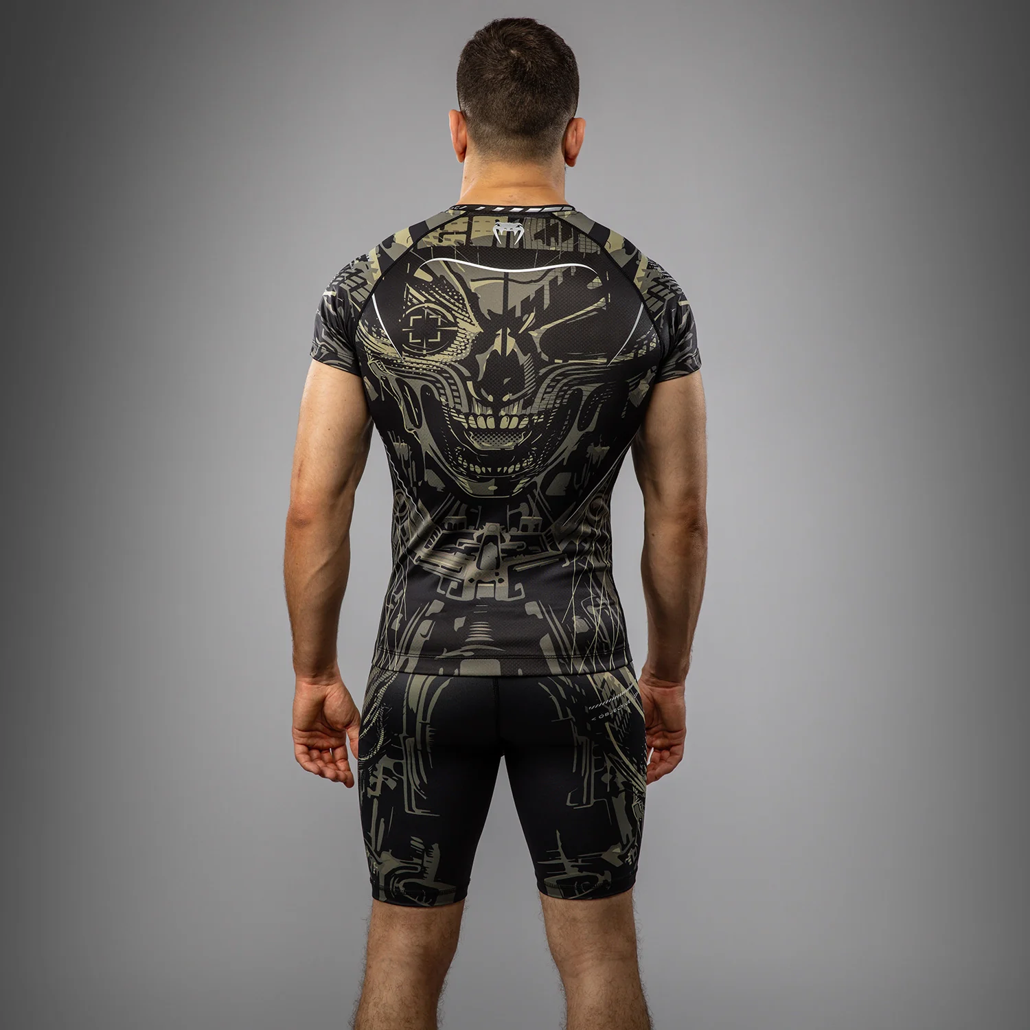 Venum Invader Kurzarm Rashguard - Schwarz/Sand - Image 3