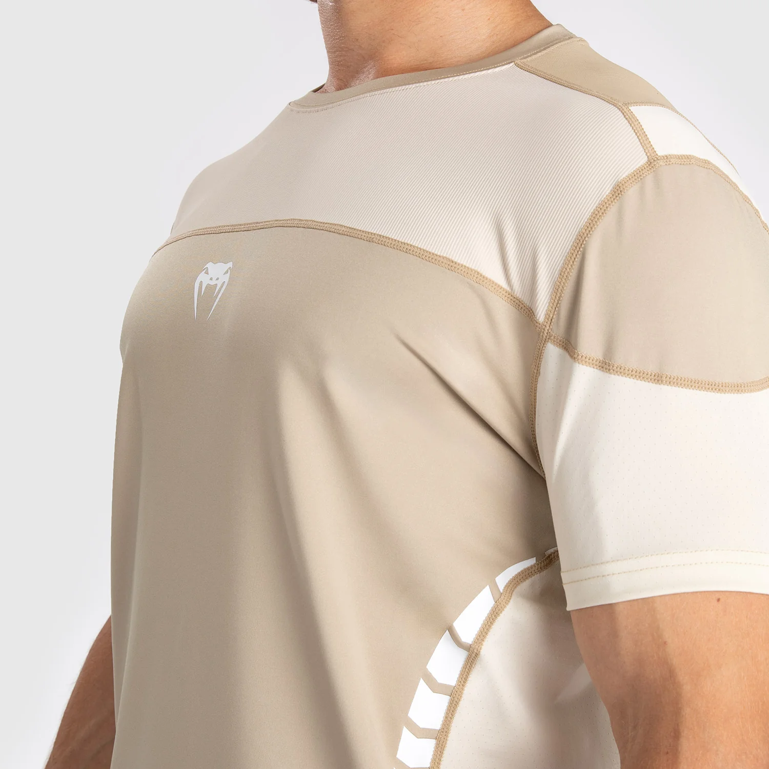 Venum Tempest Herren Dry-Tech T-Shirt - Beige/Sand - Image 4