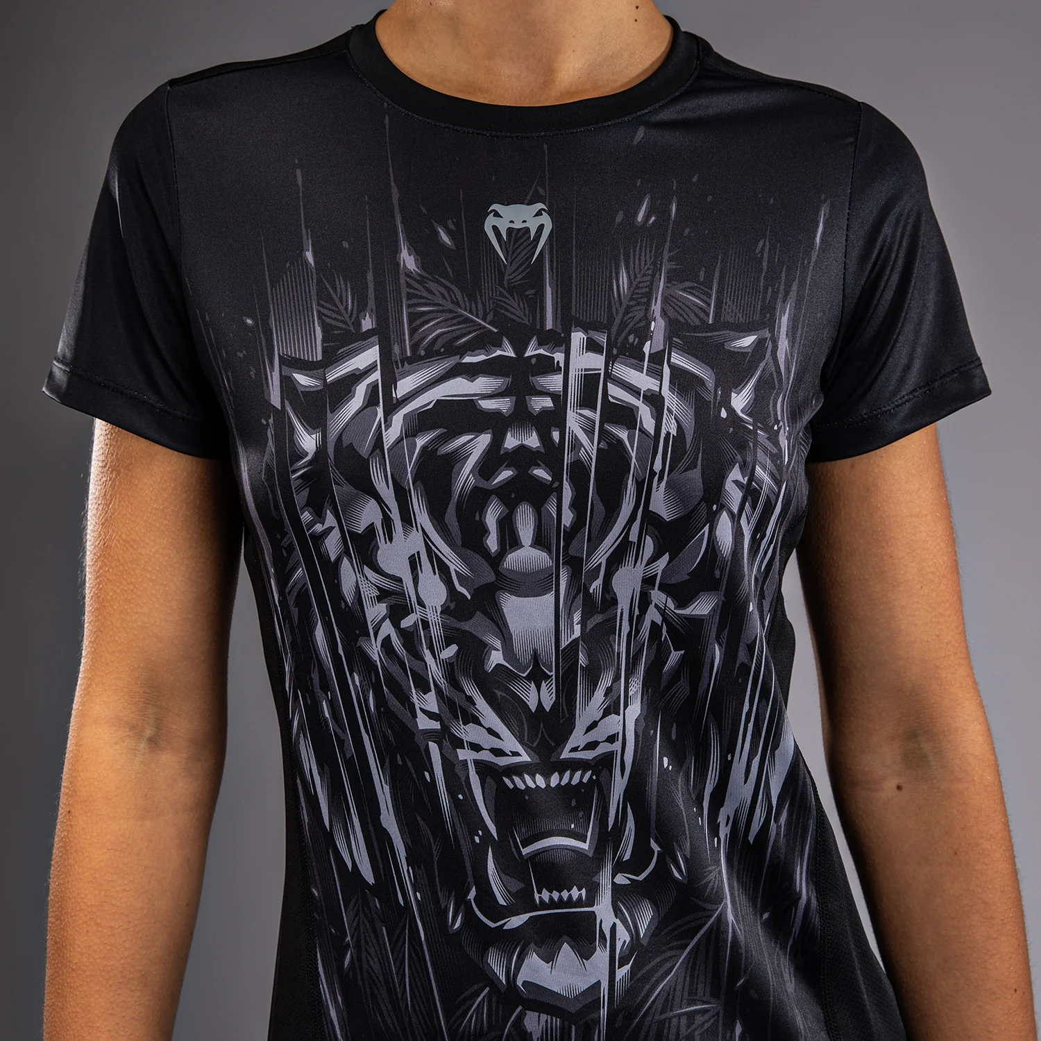Venum Tiger Damen Dry Tech T-Shirt - Schwarz/Silber - Image 5