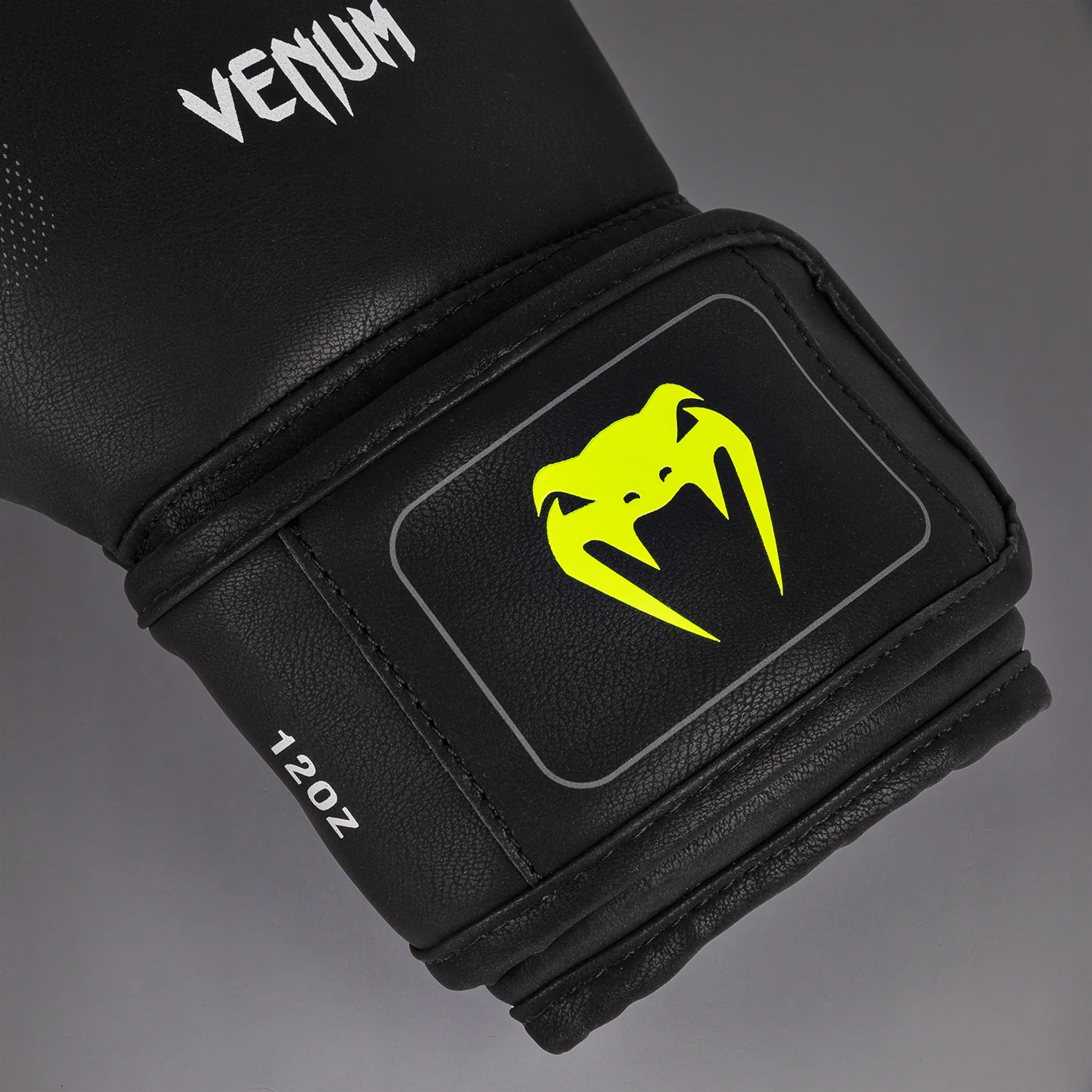 Venum Training Camp 4.0 Boxhandschuhe - Schwarz/Neongrün - Image 5