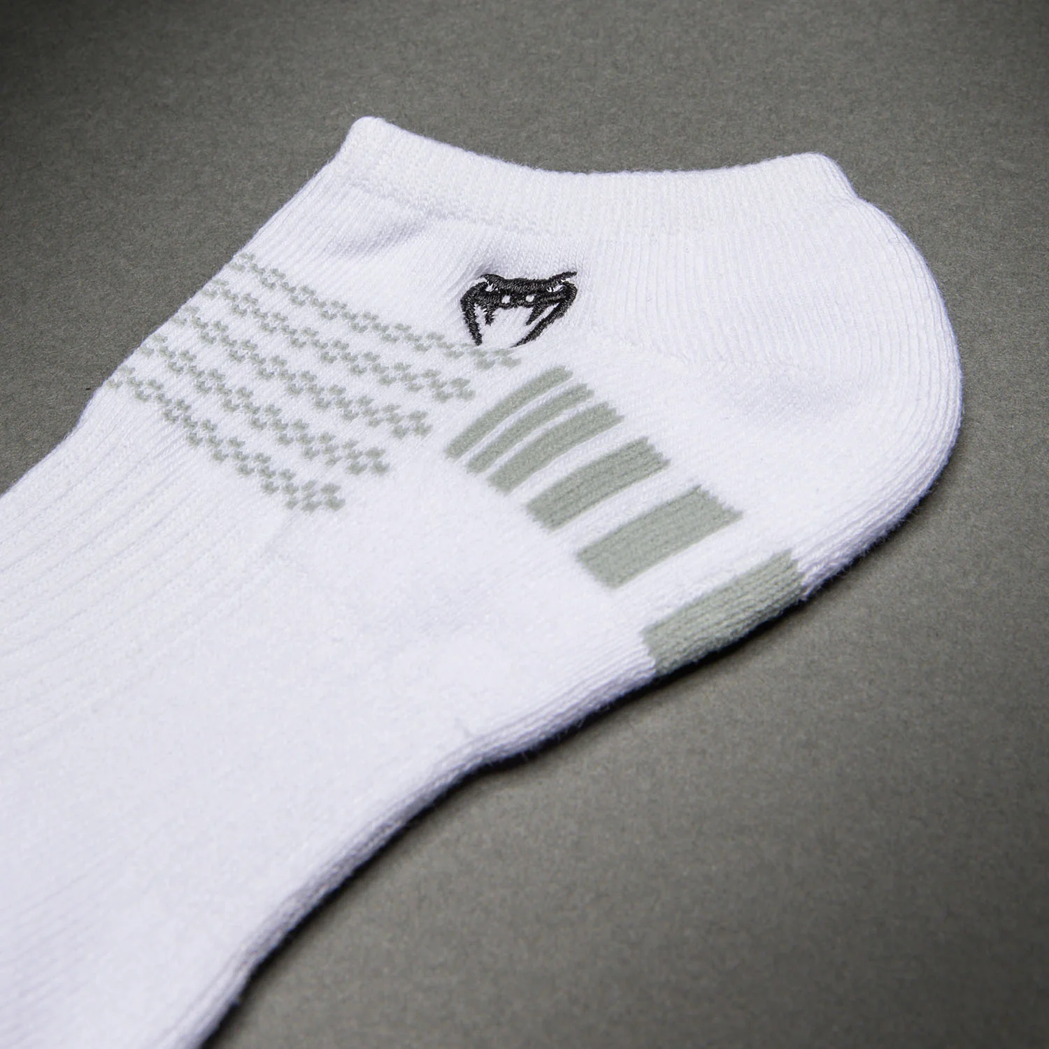 Venum Vector Invisible Socken 3er Pack - Weiß/Grau - Image 4