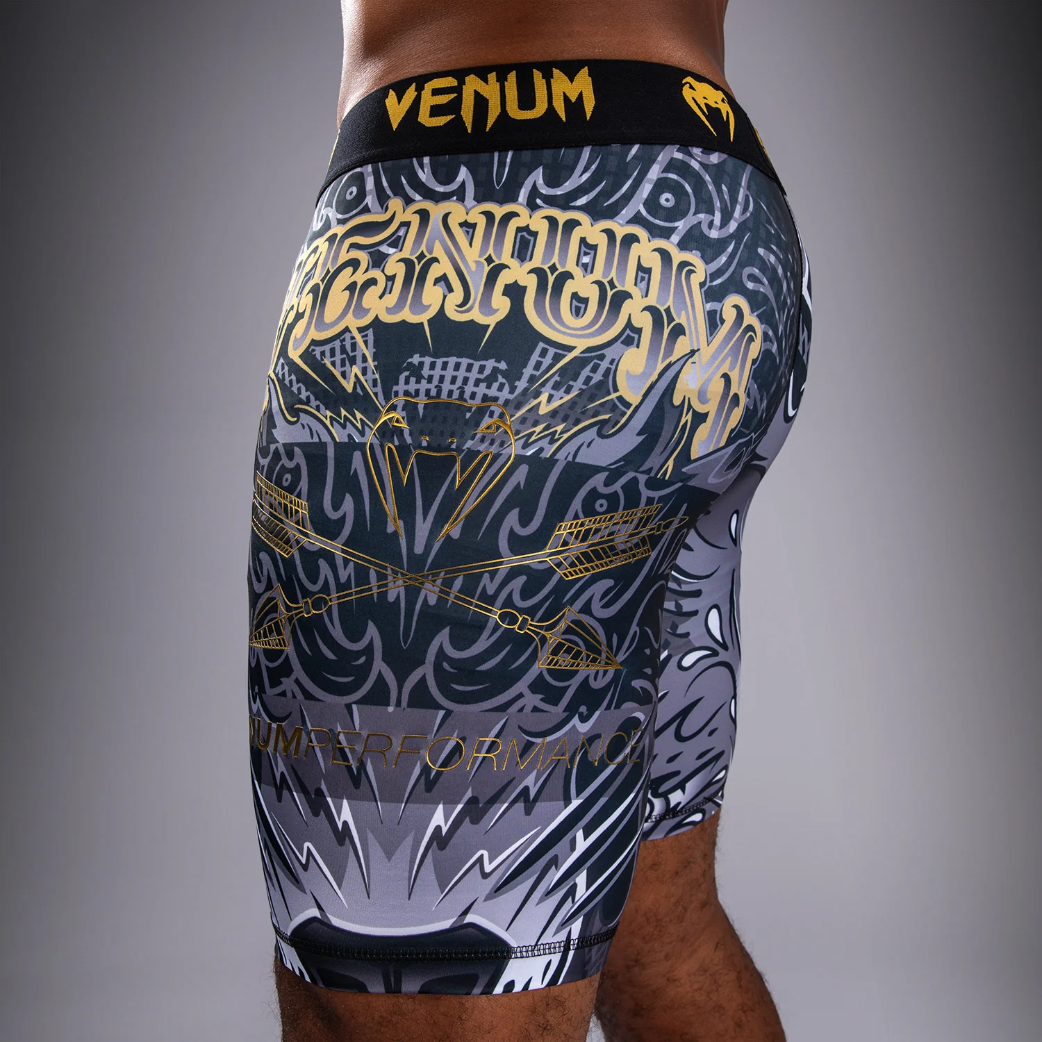 Venum Wolf Atak Kompressionsshort – Schwarz/Grau - Image 6