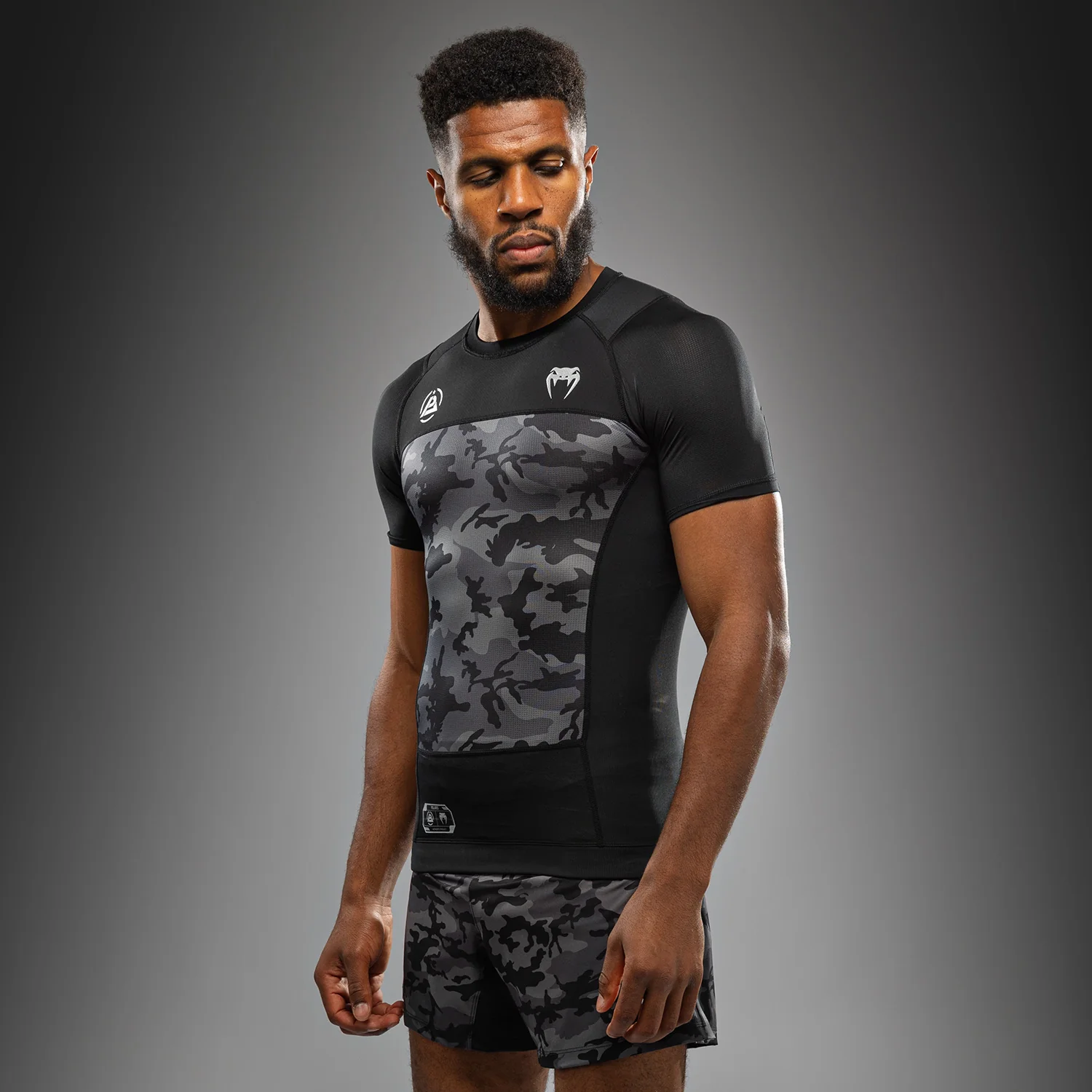 Venum x Polaris Kurzarm Rashguard - Schwarz/Grau - Image 2