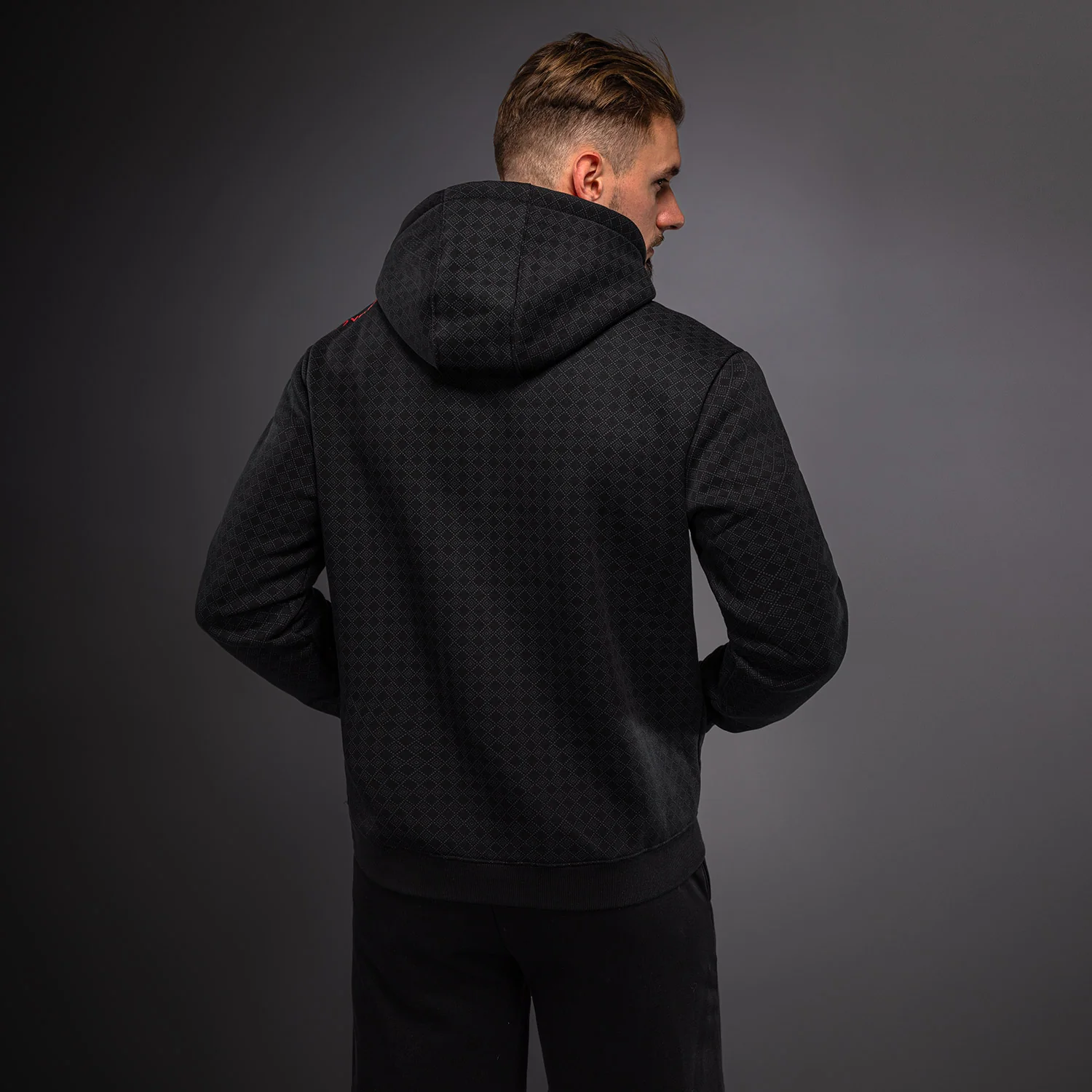 Venum x Roger Gracie Signature Kapuzenpullover - Schwarz/Rot - Image 4