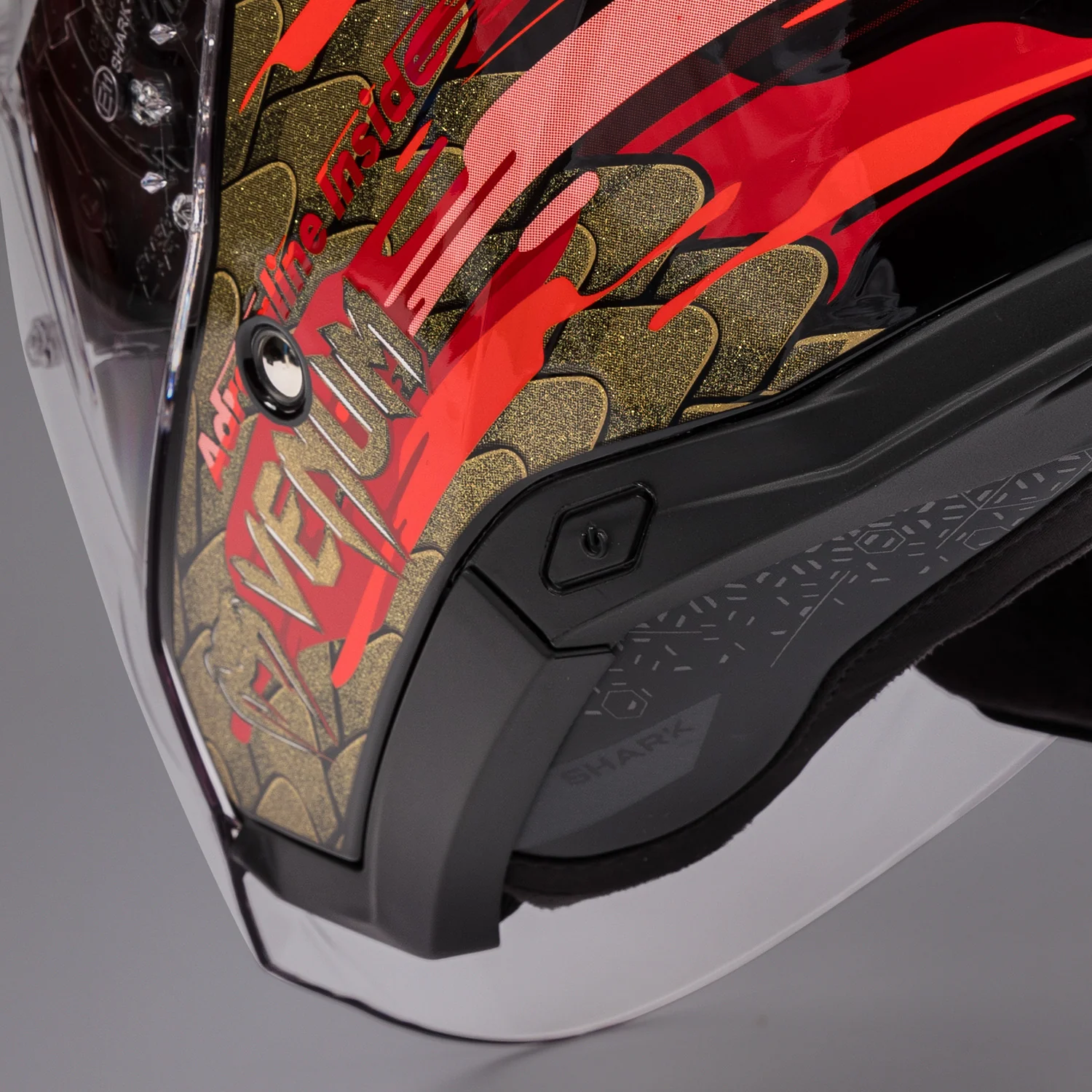 Venum x Shark Motorradhelm SKWAL i3 JET - Rot/Gold - Image 8