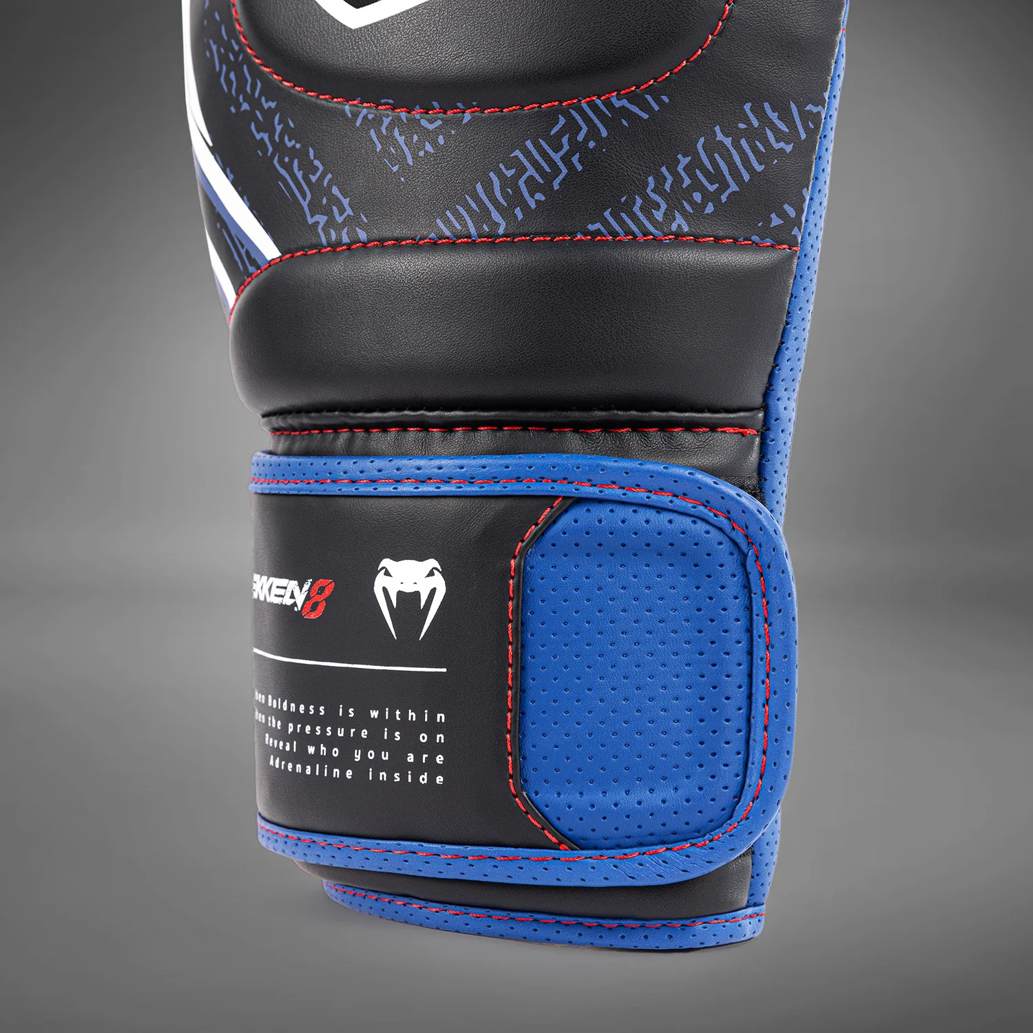 Venum x TEKKEN 8 - Jin Kazama Boxhandschuhe - Blau/Schwarz/Weiß - Image 6